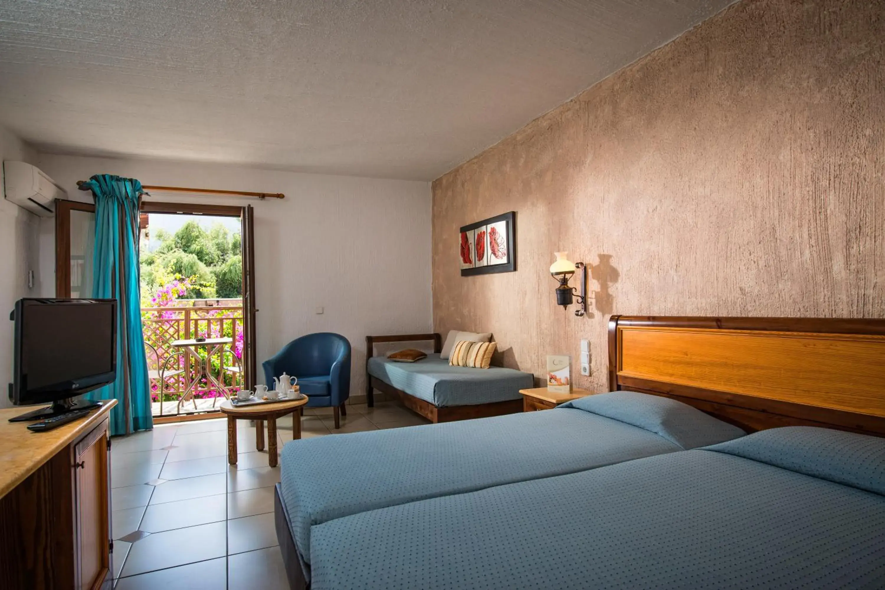 Bed in Hersonissos Maris Bed in Hersonissos Maris