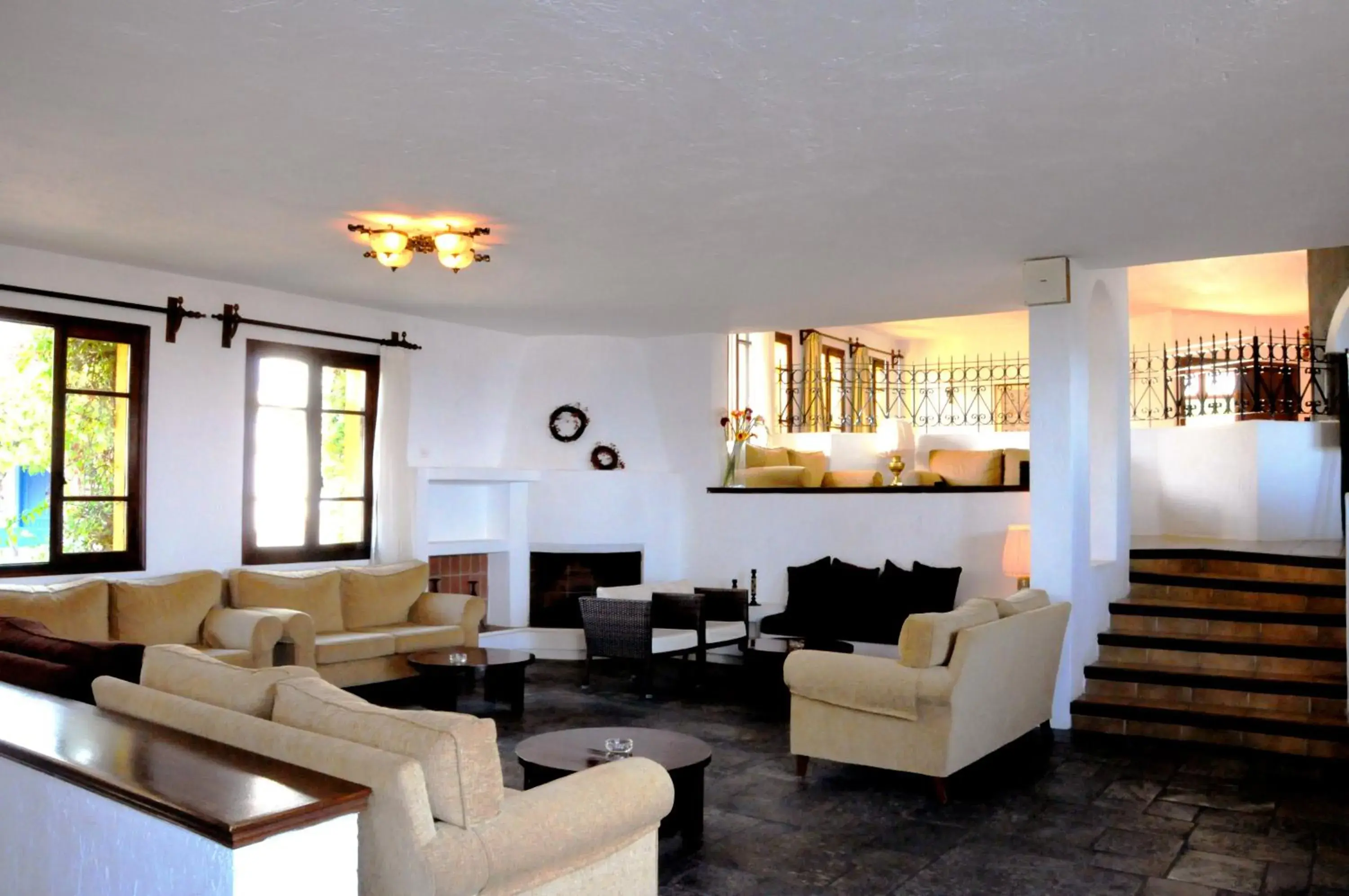 Lounge or bar in Hersonissos Village Hotel & Bungalows Lounge or bar in Hersonissos Village Hotel & Bungalows