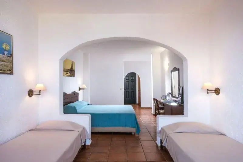 Bed in Hersonissos Village Hotel & Bungalows Bed in Hersonissos Village Hotel & Bungalows