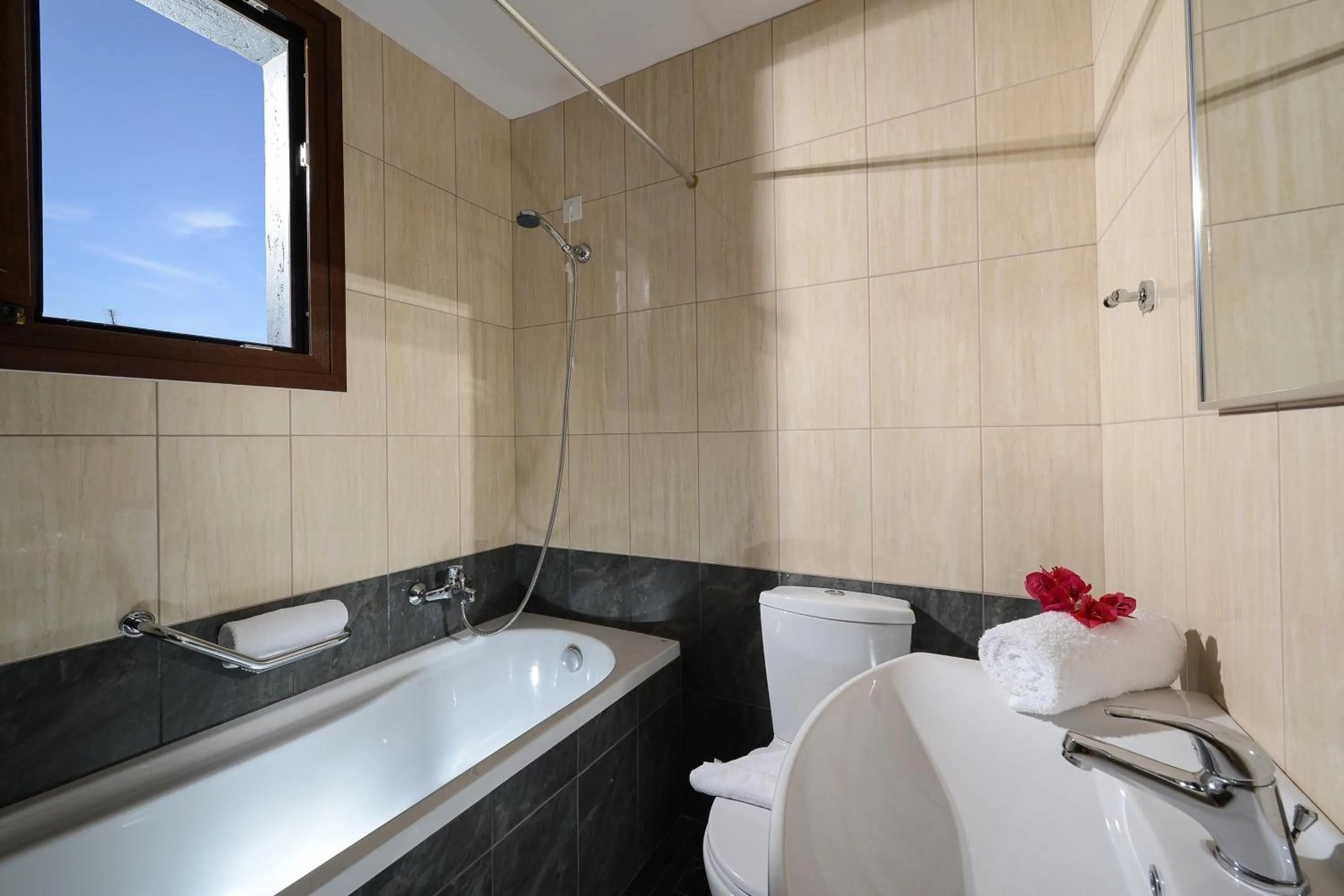 Bathroom in Hersonissos Village Hotel & Bungalows