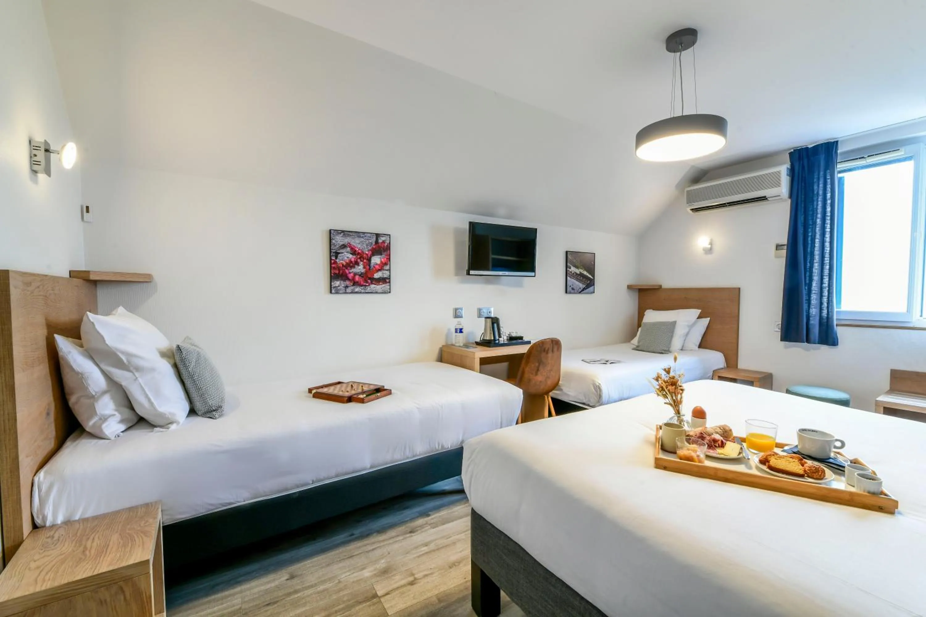 Bed in Logis Auberge du Relais - Hôtel & Restaurant