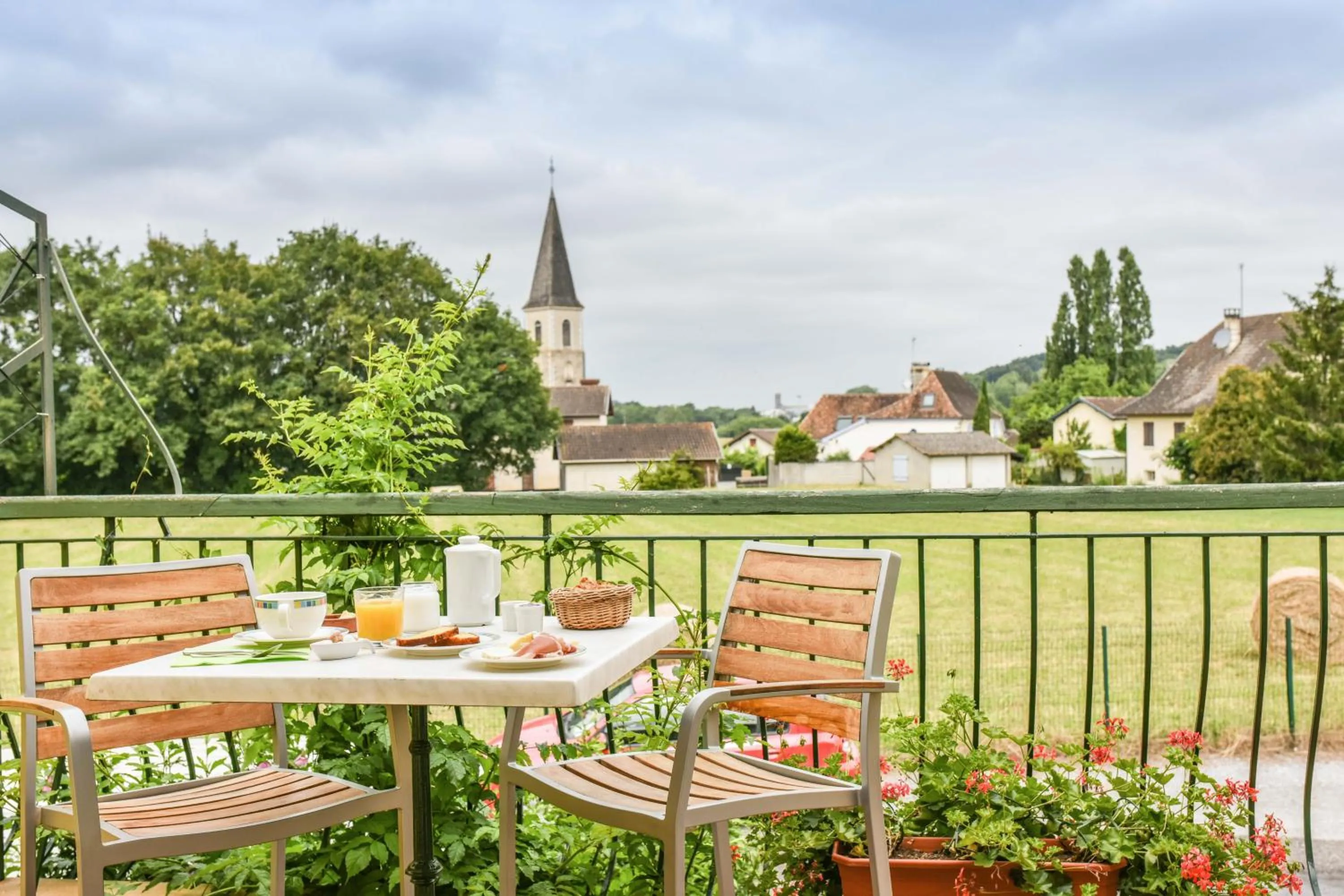 Logis Auberge du Relais - Hôtel & Restaurant