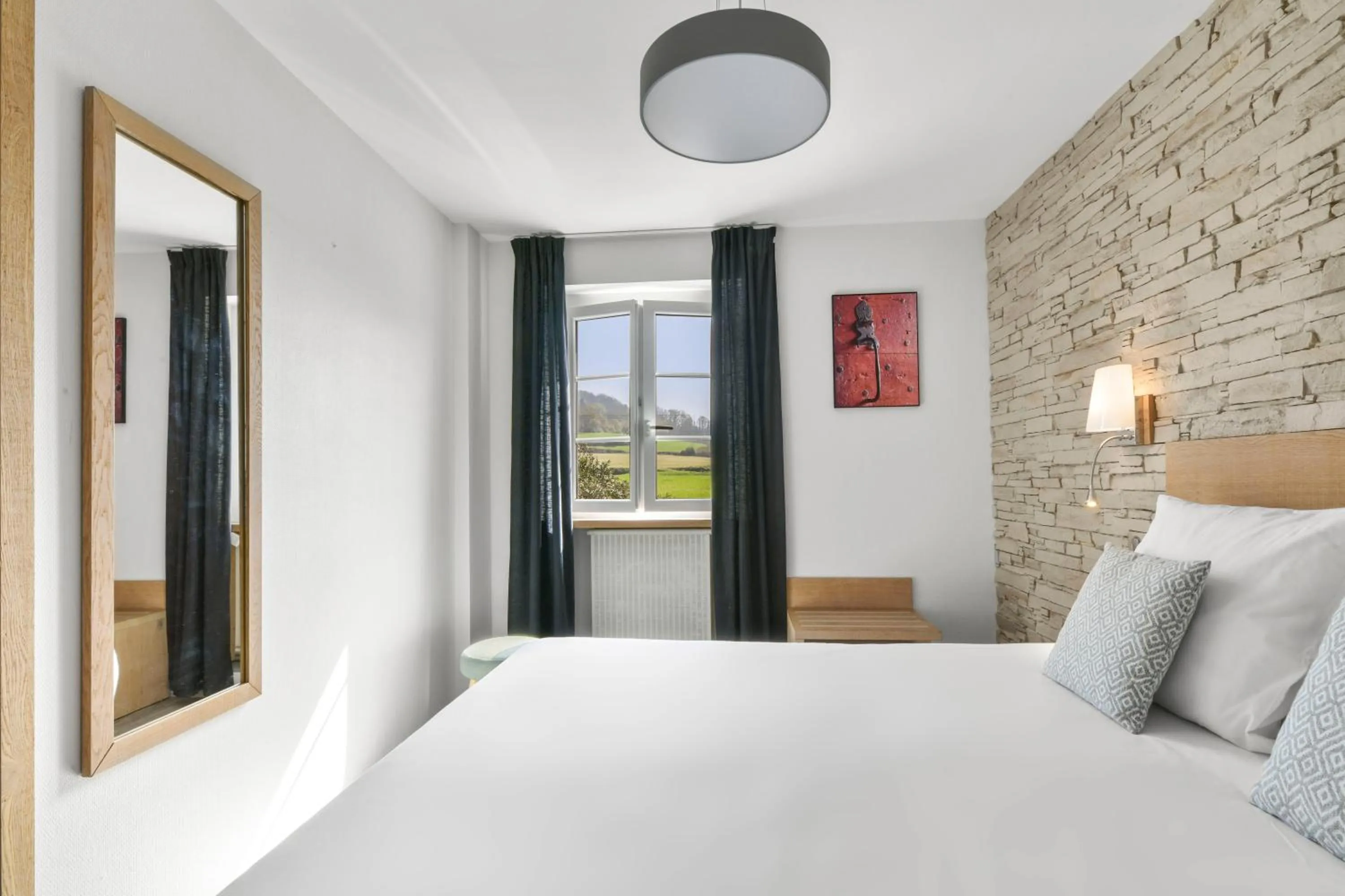 Bedroom, Bed in Logis Auberge du Relais - Hôtel & Restaurant