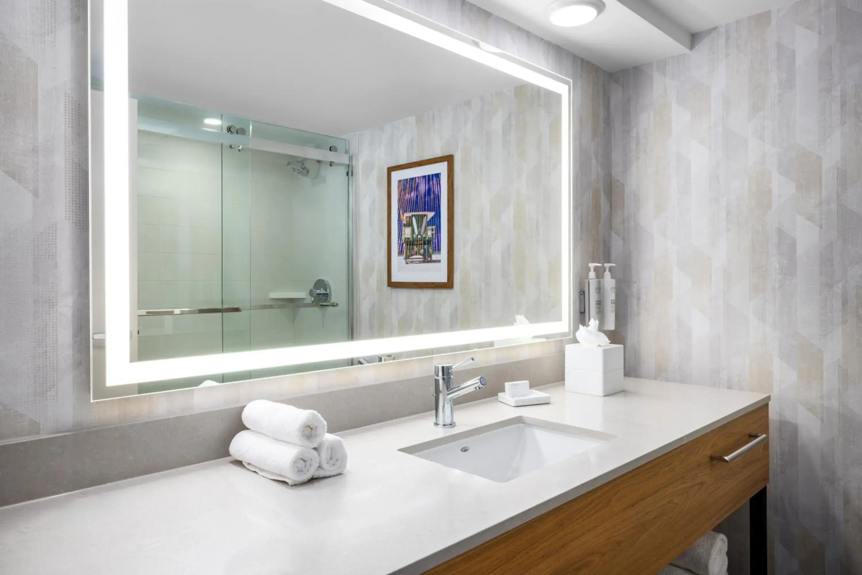 Bathroom in Hampton Inn Miami-Airport West Bathroom in Hampton Inn Miami-Airport West