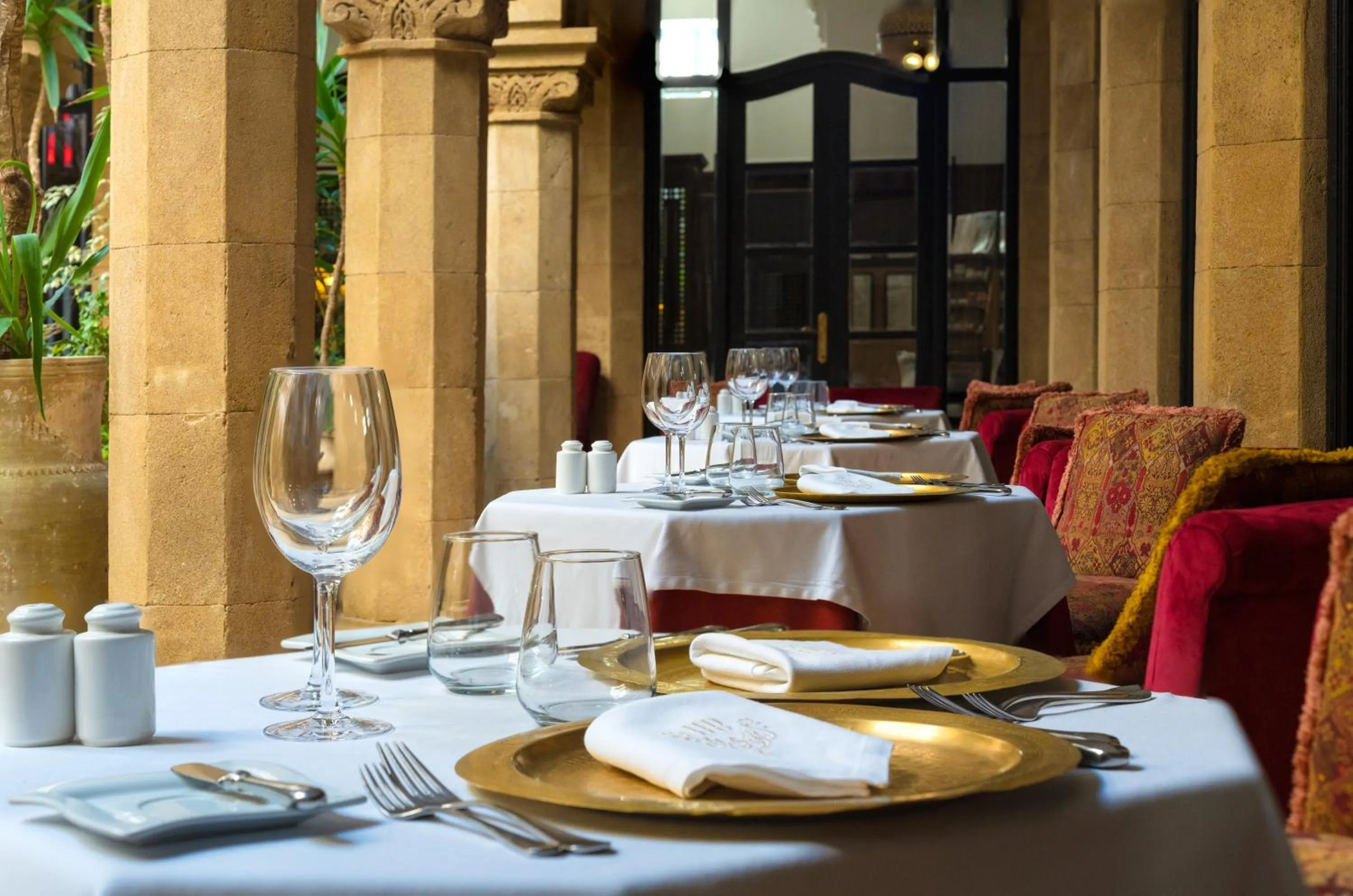 Restaurant/places to eat in Heure Bleue Palais - Relais & Châteaux