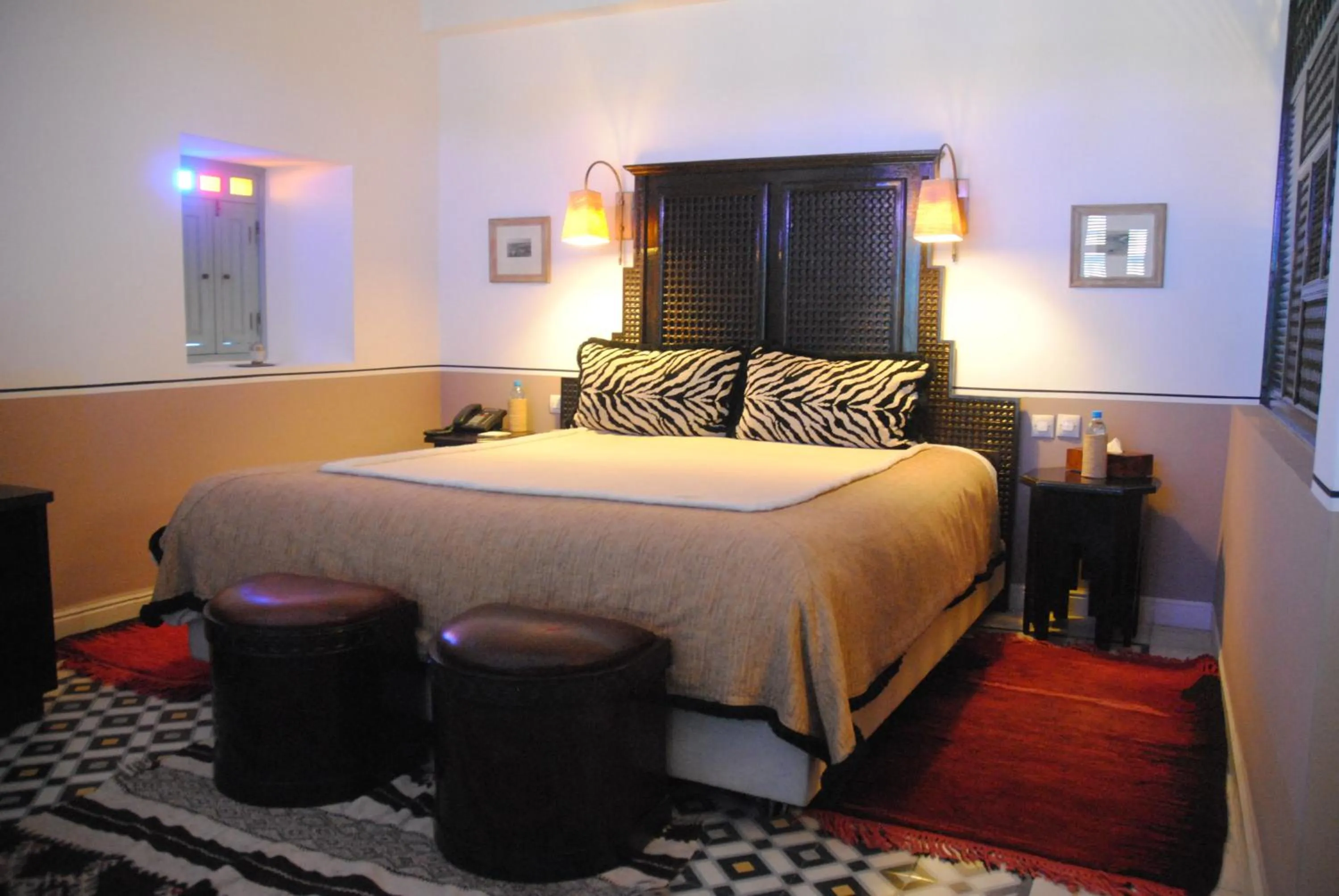 Photo of the whole room, Bed in Heure Bleue Palais - Relais & Châteaux