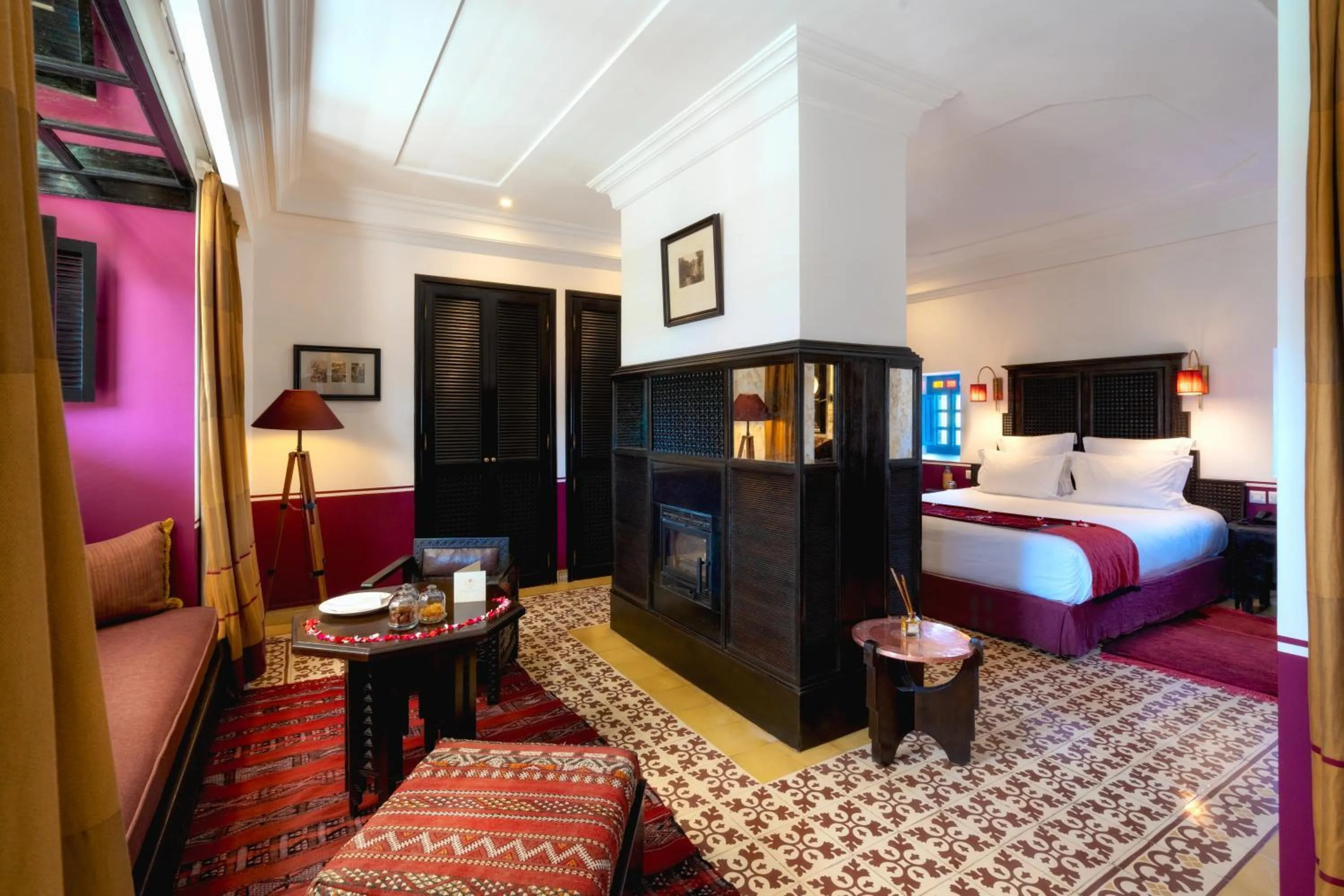 Photo of the whole room, Bed in Heure Bleue Palais - Relais & Châteaux