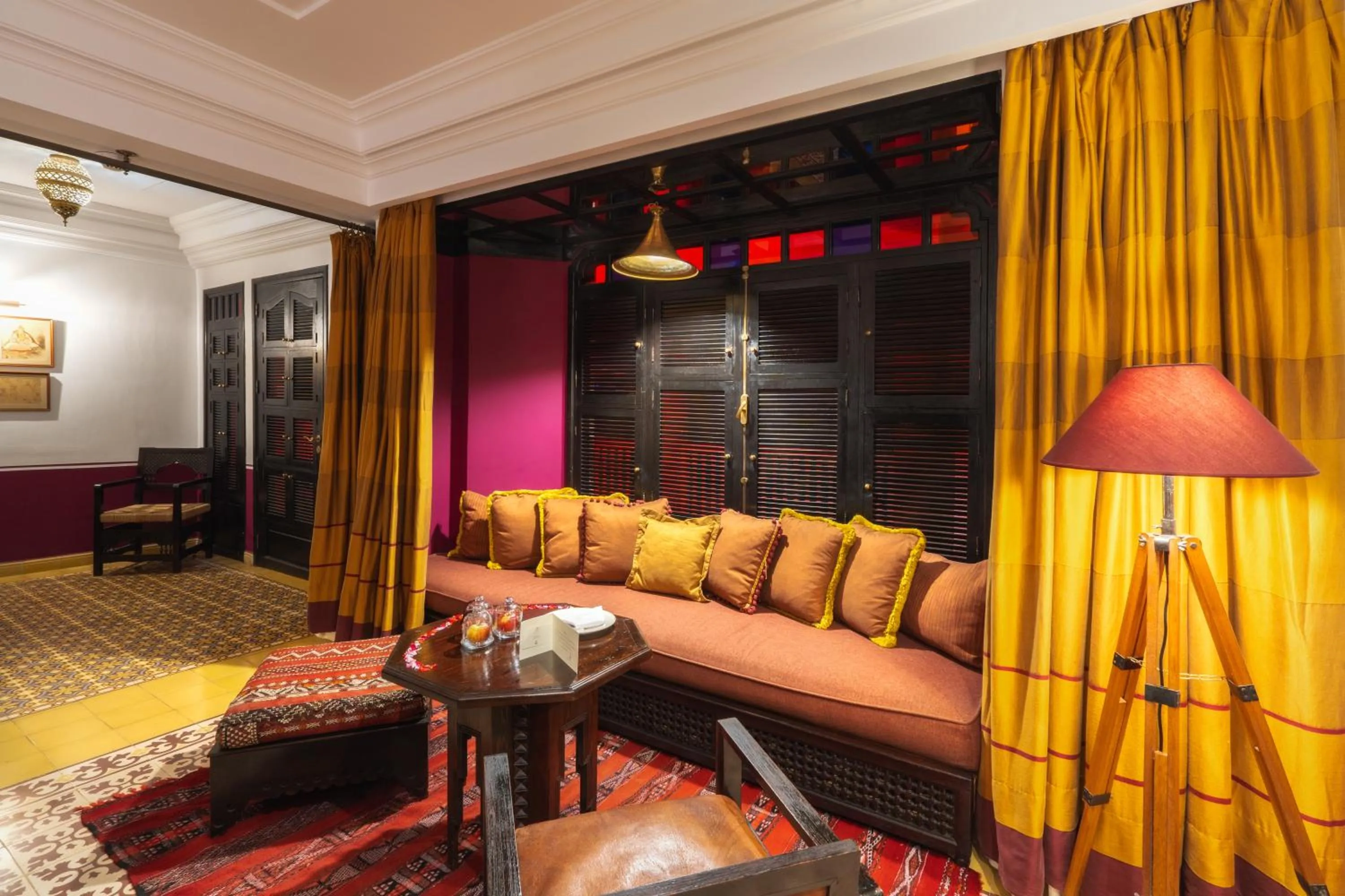 Living room in Heure Bleue Palais - Relais & Châteaux