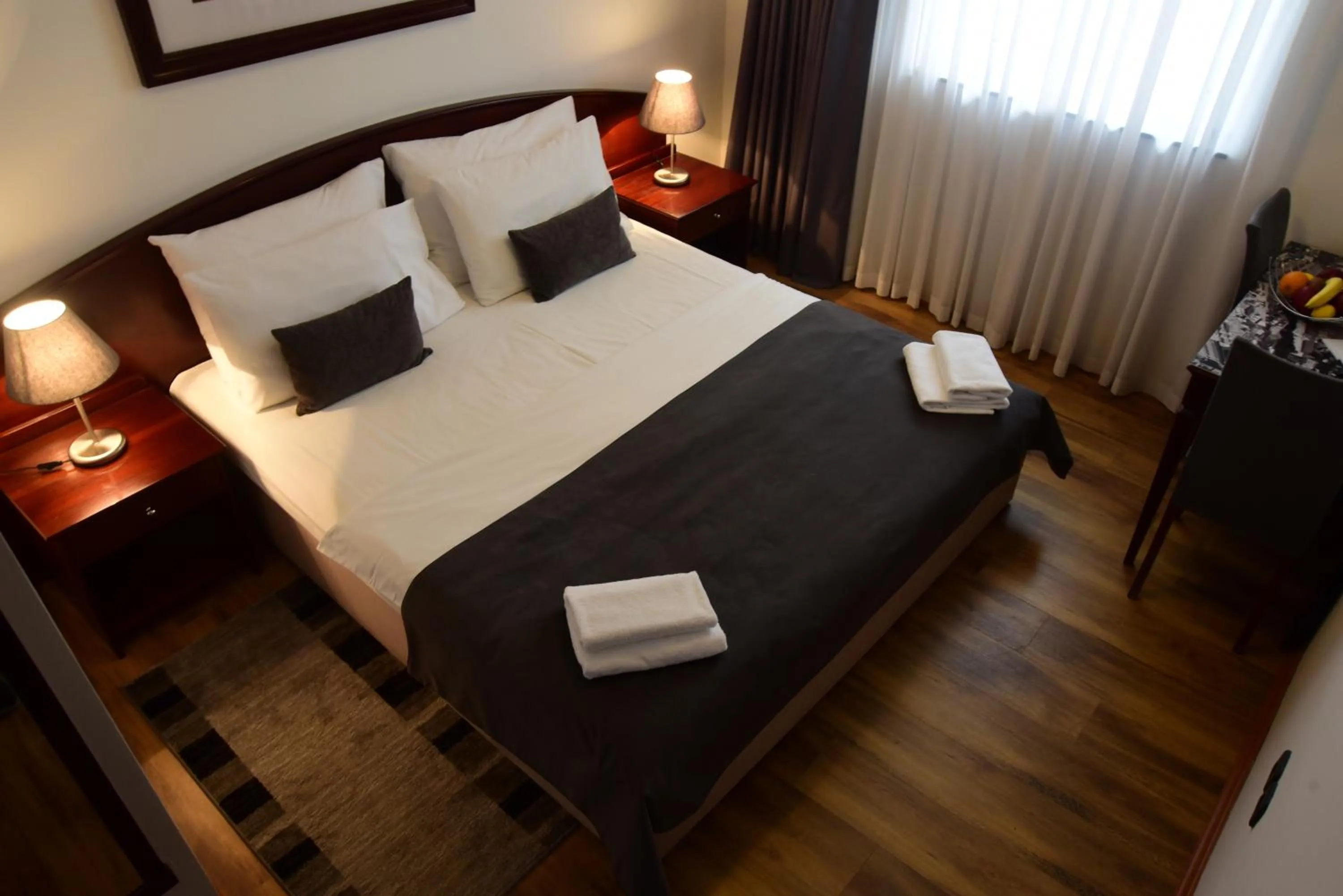 Bed in Hotel Meridijan16