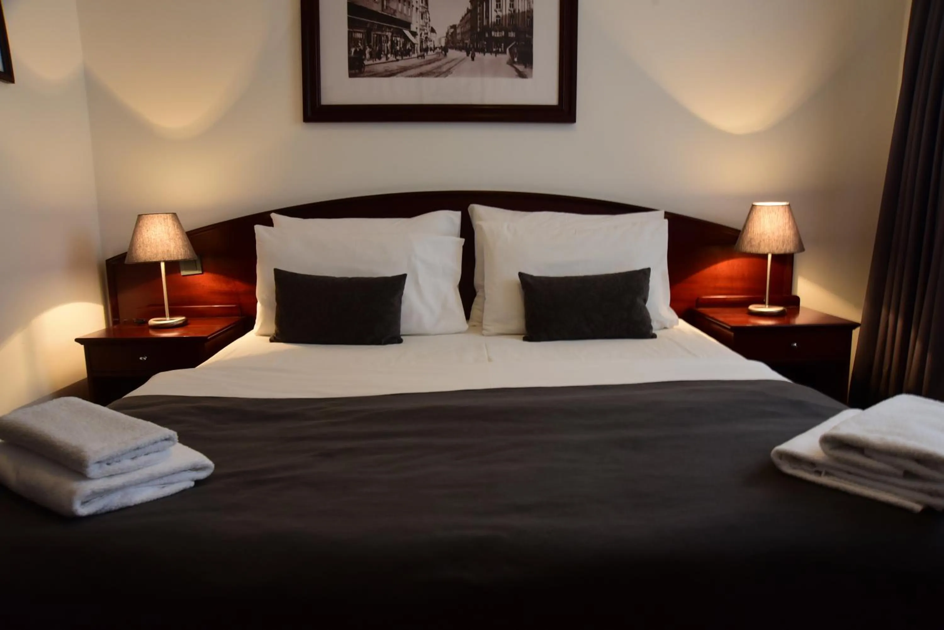 Bed in Hotel Meridijan16