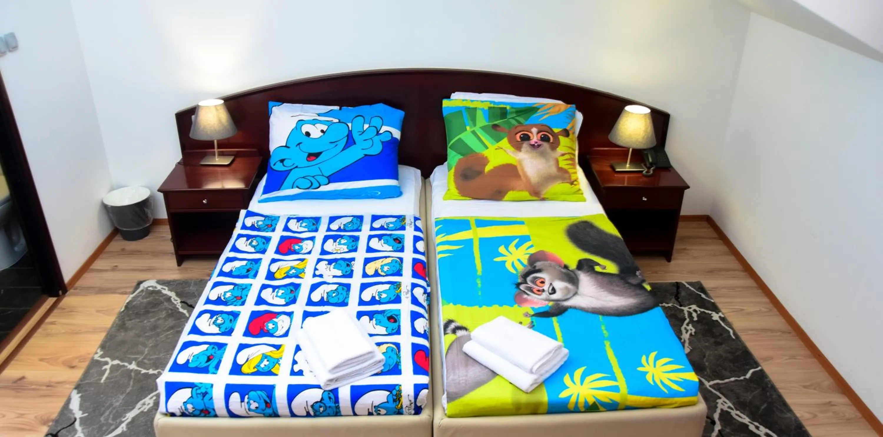 Bed in Hotel Meridijan16