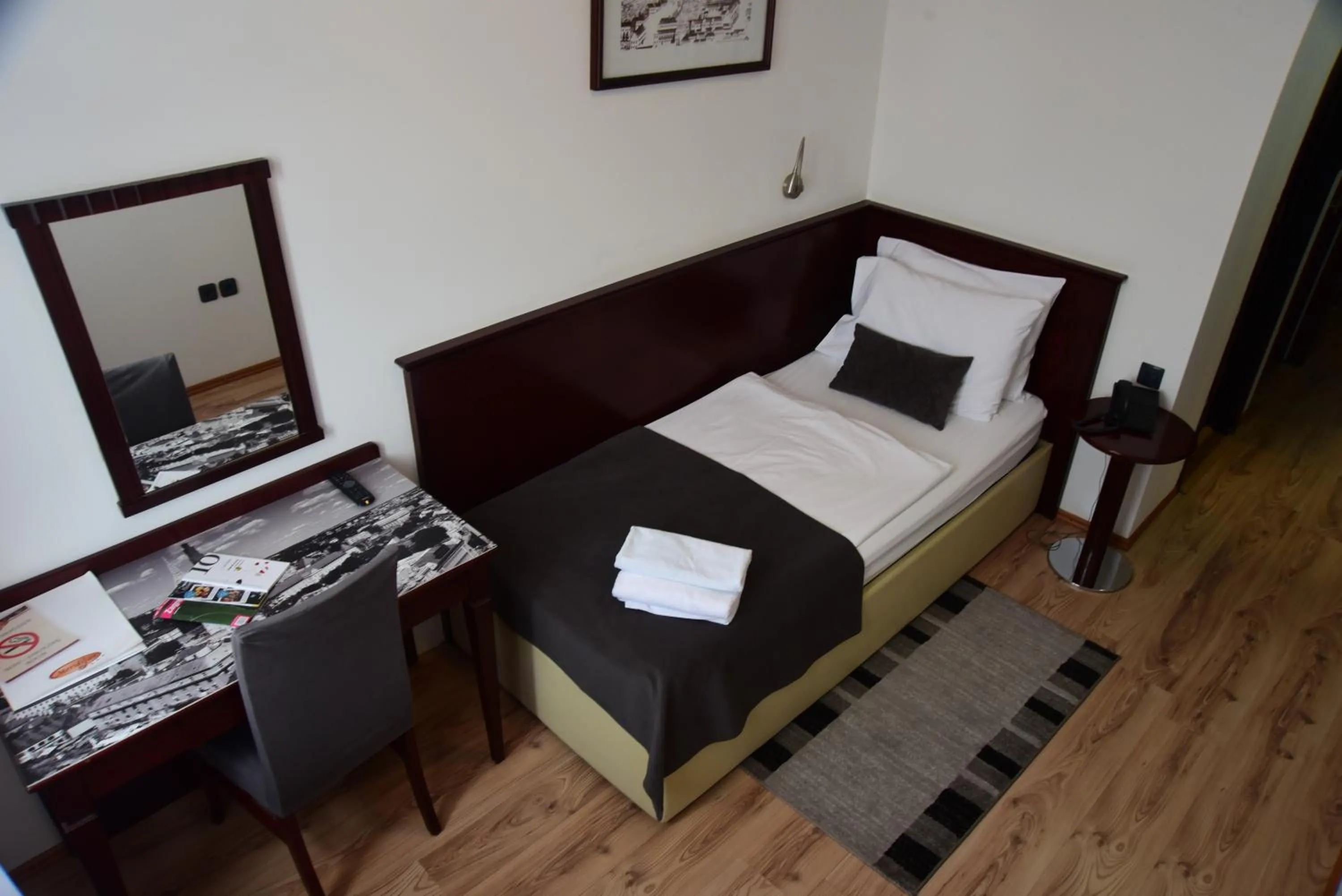 Bed in Hotel Meridijan16