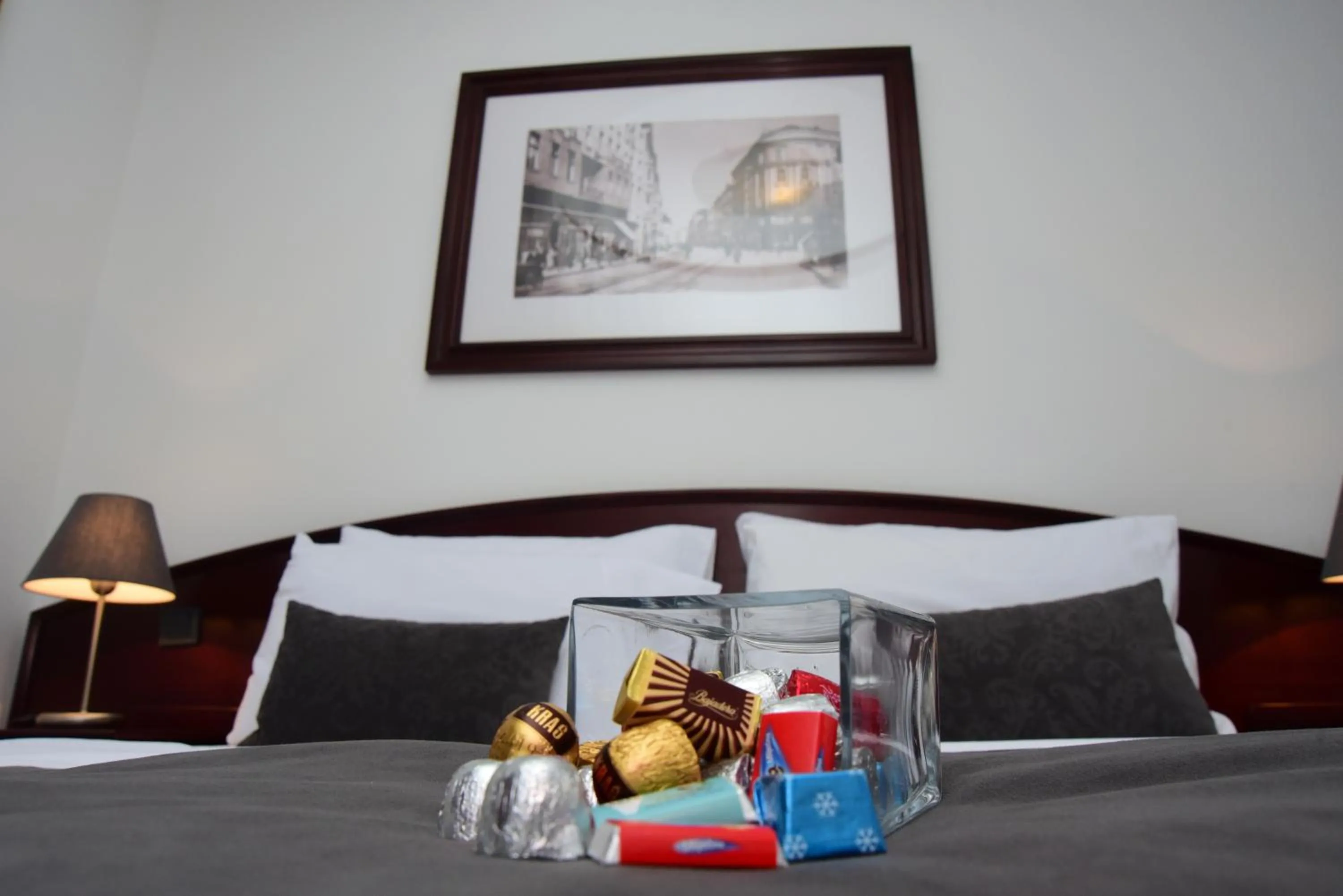 Bed in Hotel Meridijan16