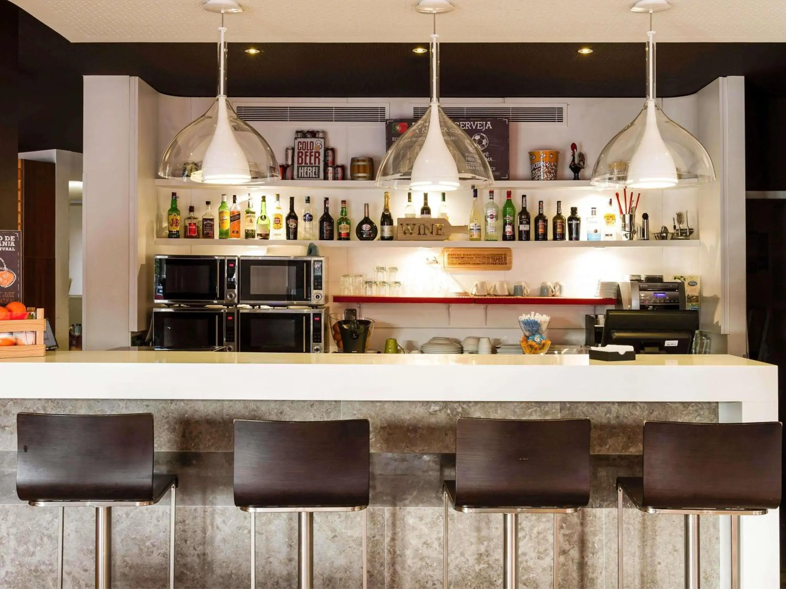 Property building in Hotel Ibis Lisboa Sintra Property building in Hotel Ibis Lisboa Sintra