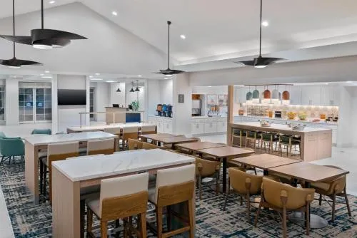 Homewood Suites by Hilton Orlando-Nearest to Universal Studios