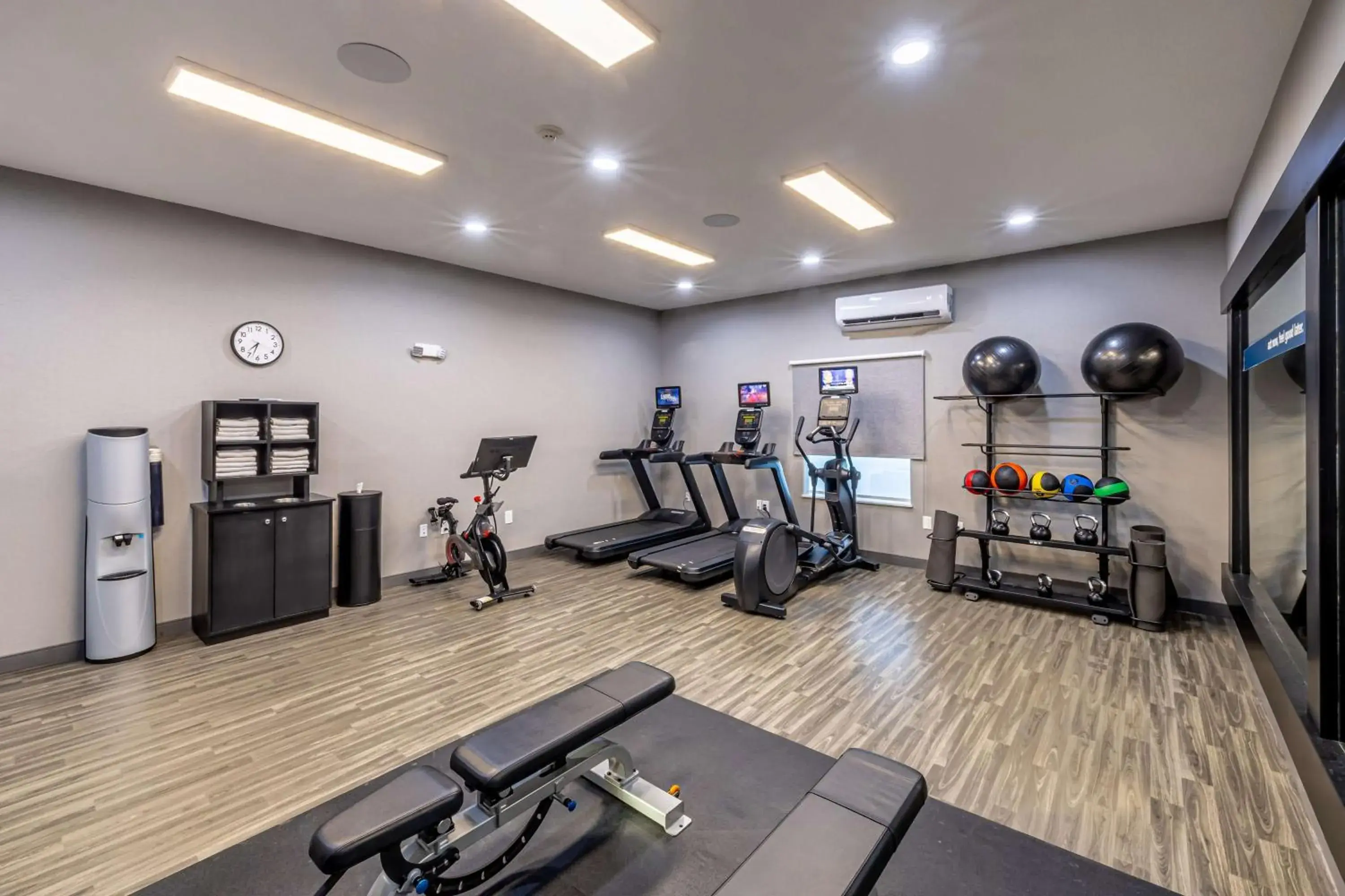 Fitness centre/facilities in Hampton Inn & Suites Cleburne Fitness centre/facilities in Hampton Inn & Suites Cleburne