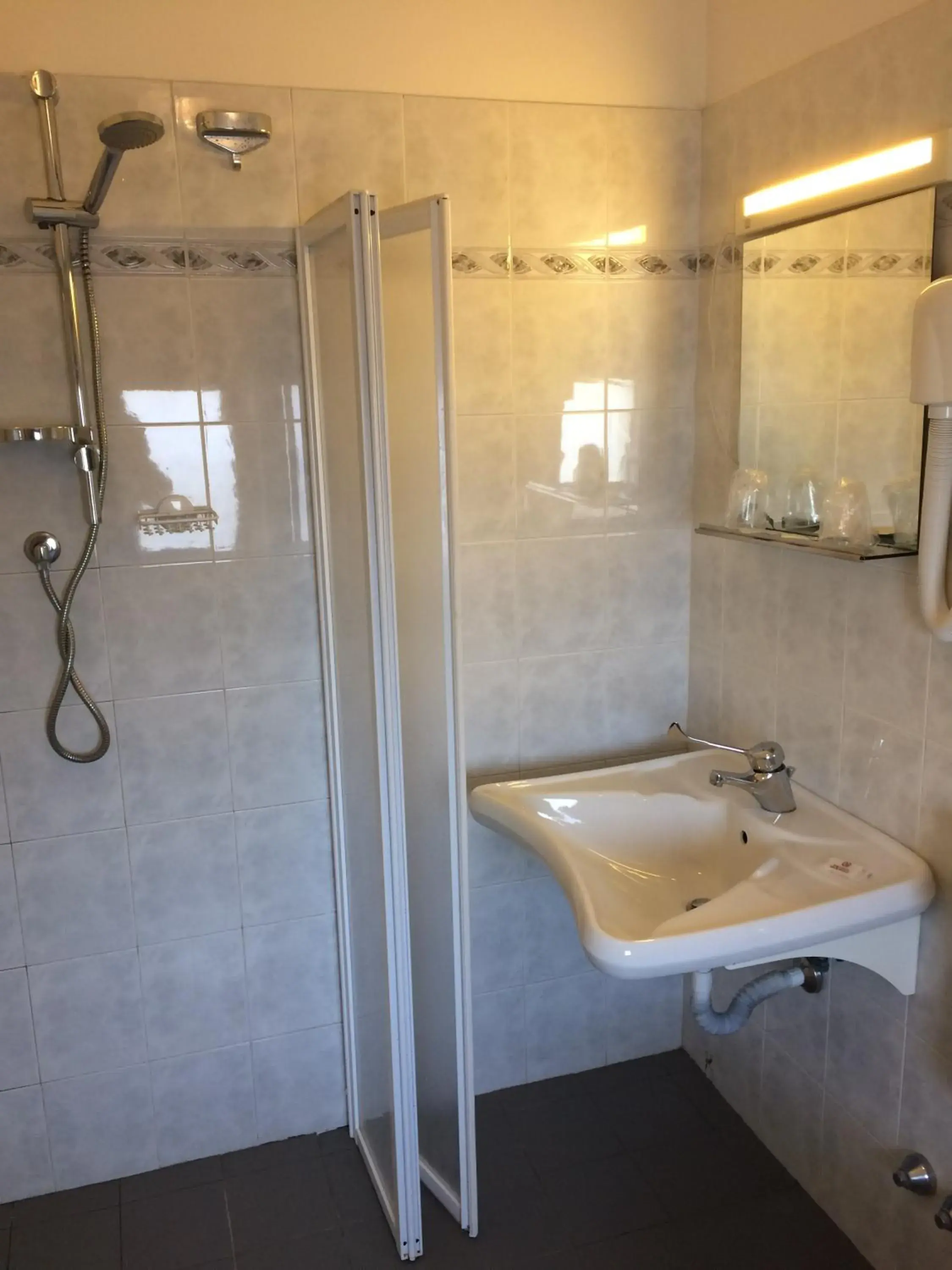 Bathroom in Hotel Bodoni Bathroom in Hotel Bodoni