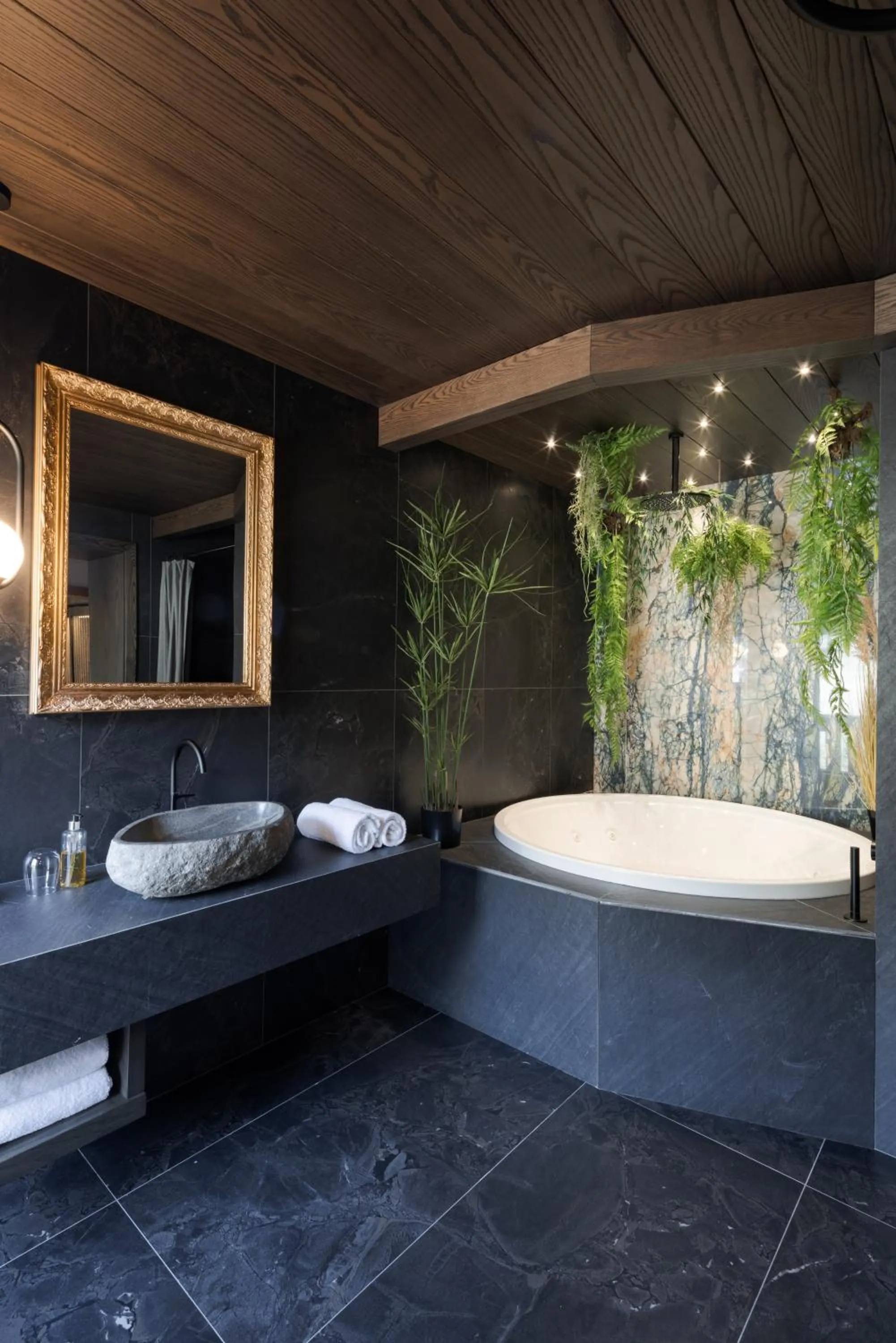 Bathroom in Latemar - Hotel Suites Spa