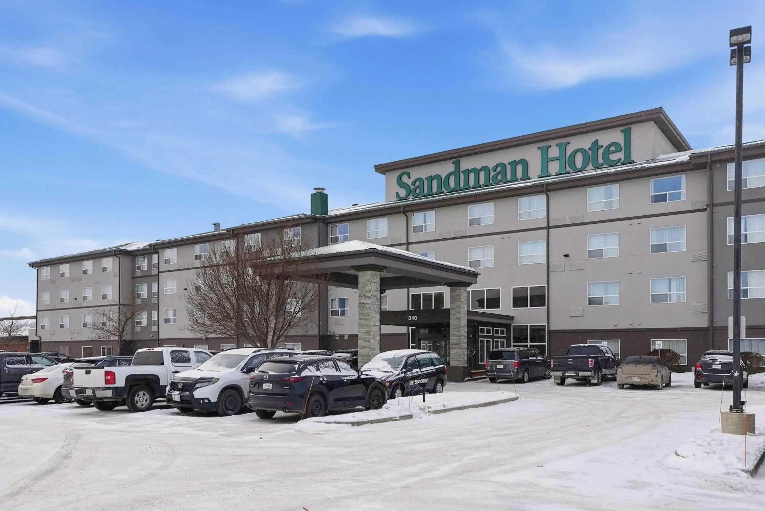 Property building in Sandman Hotel Saskatoon Property building in Sandman Hotel Saskatoon