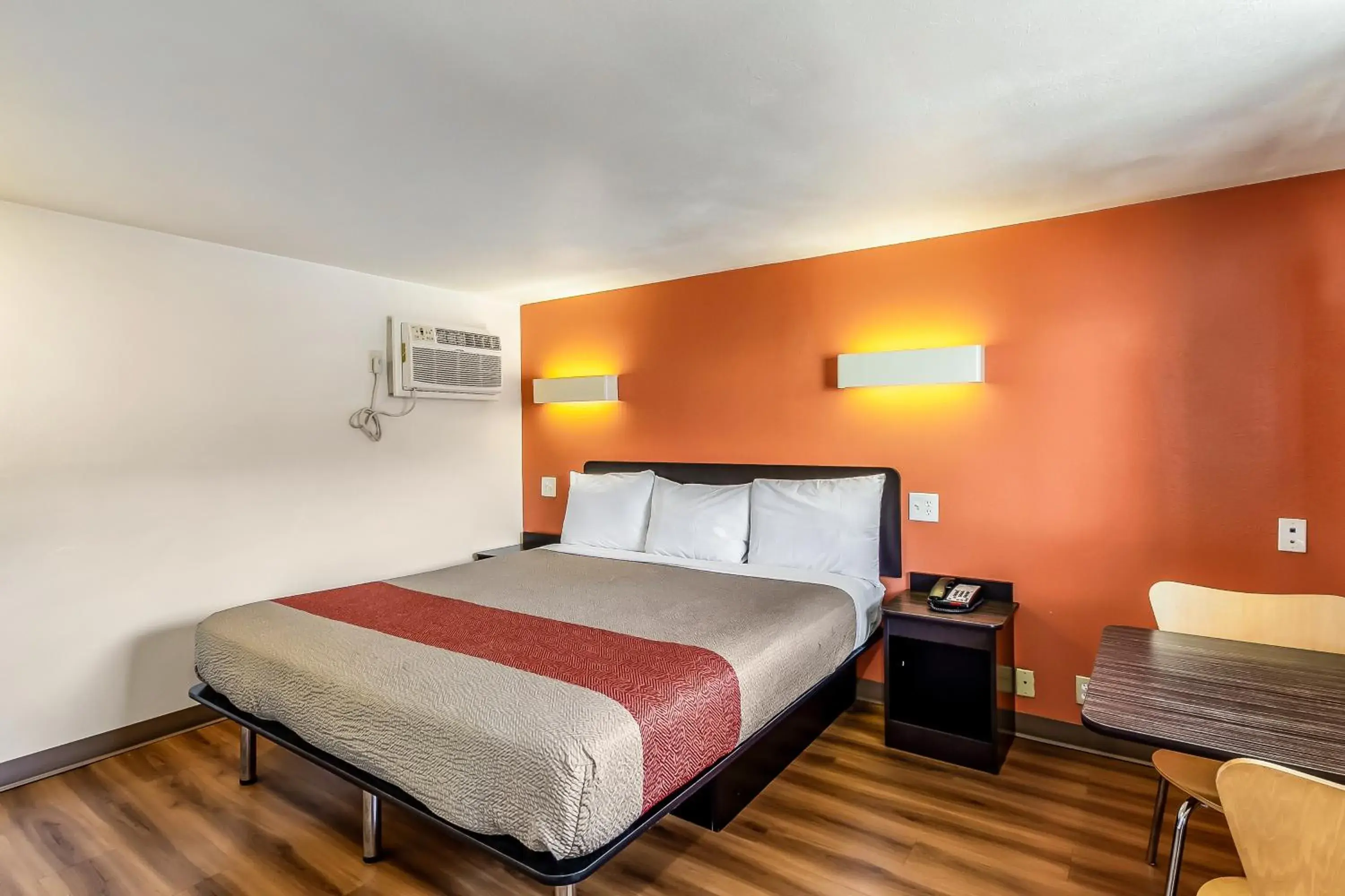 Motel 6 Elizabeth - Newark Liberty International Airport Motel 6 Elizabeth - Newark Liberty International Airport