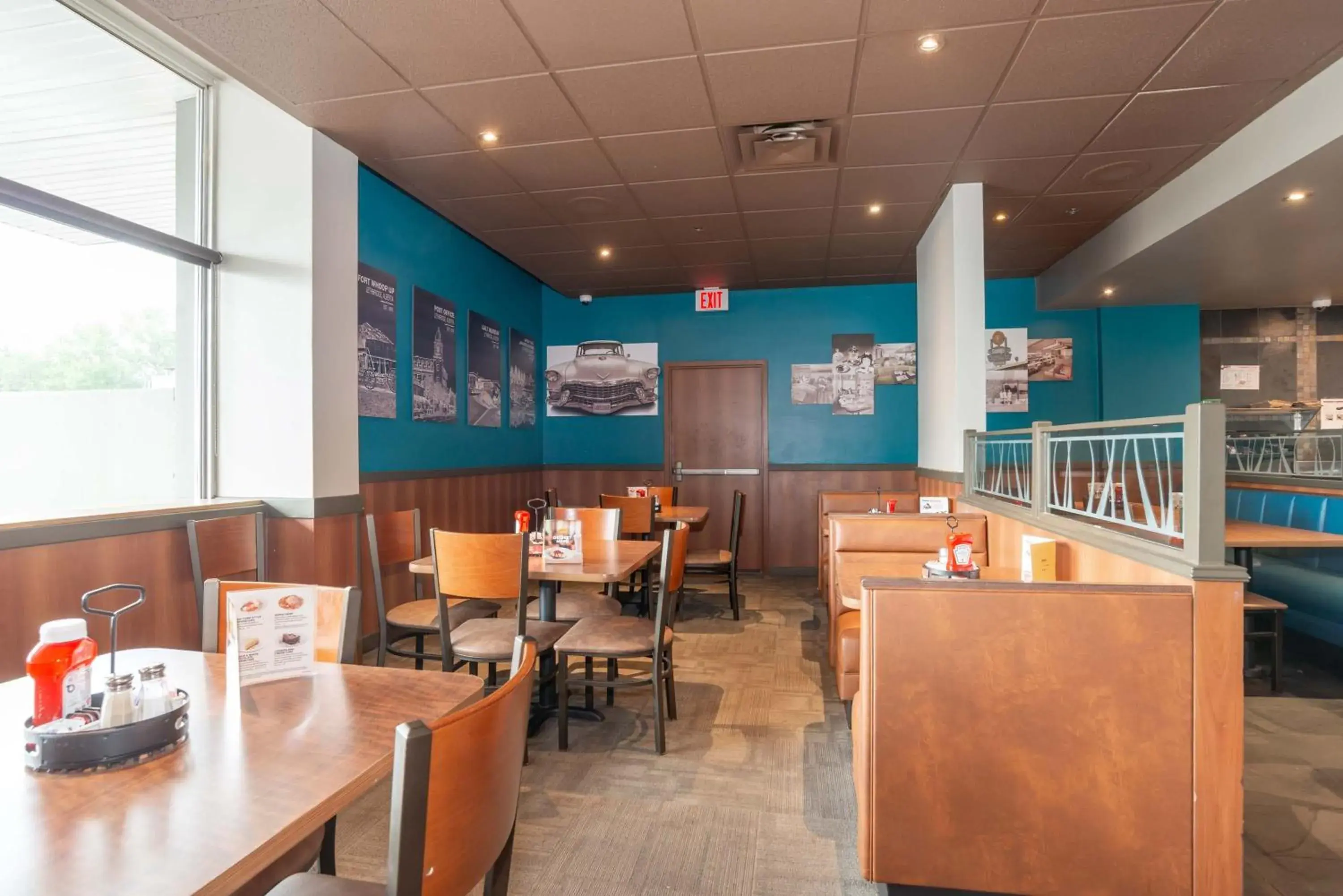 Restaurant/places to eat in Sandman Hotel Lethbridge Restaurant/places to eat in Sandman Hotel Lethbridge