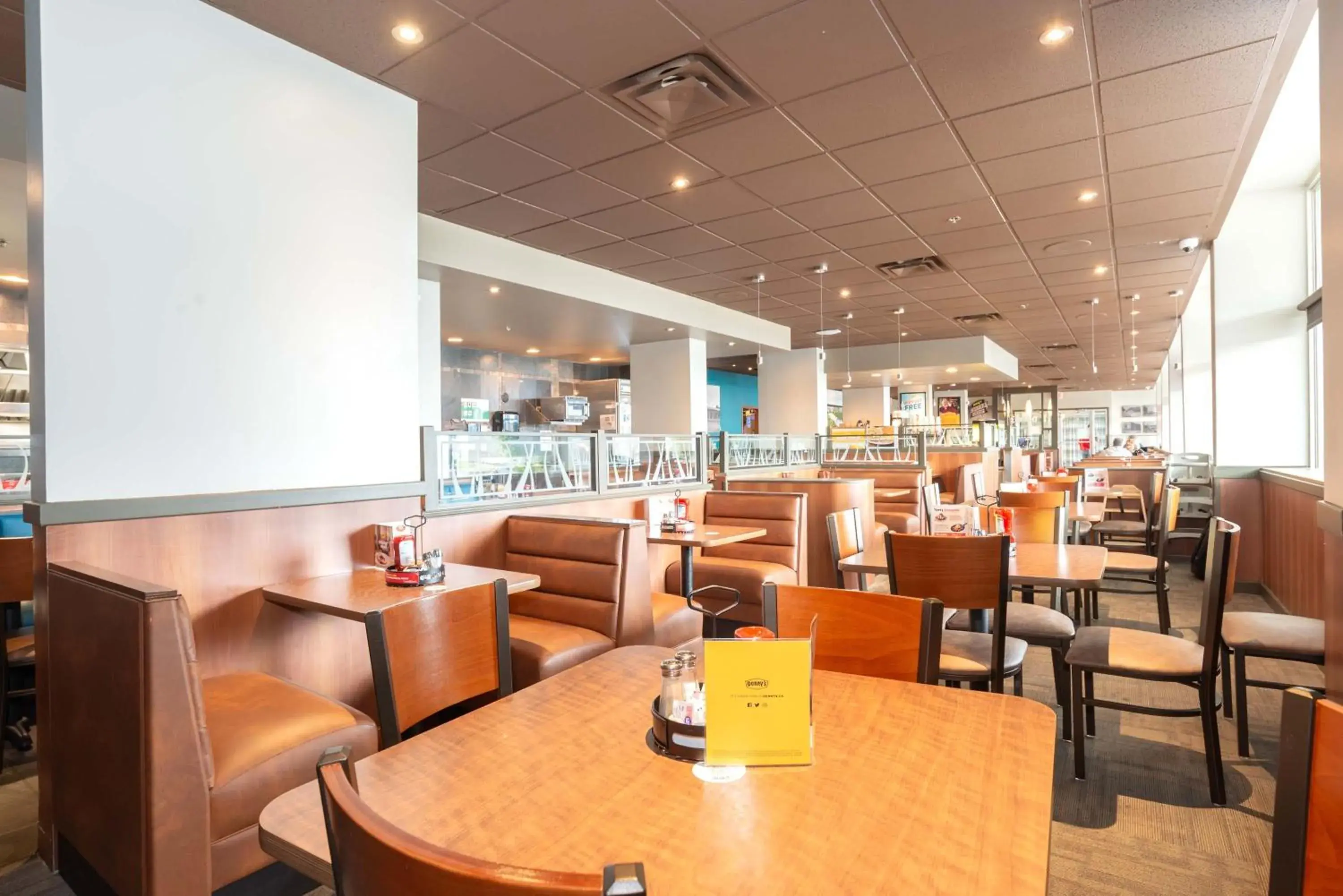 Restaurant/places to eat in Sandman Hotel Lethbridge Restaurant/places to eat in Sandman Hotel Lethbridge