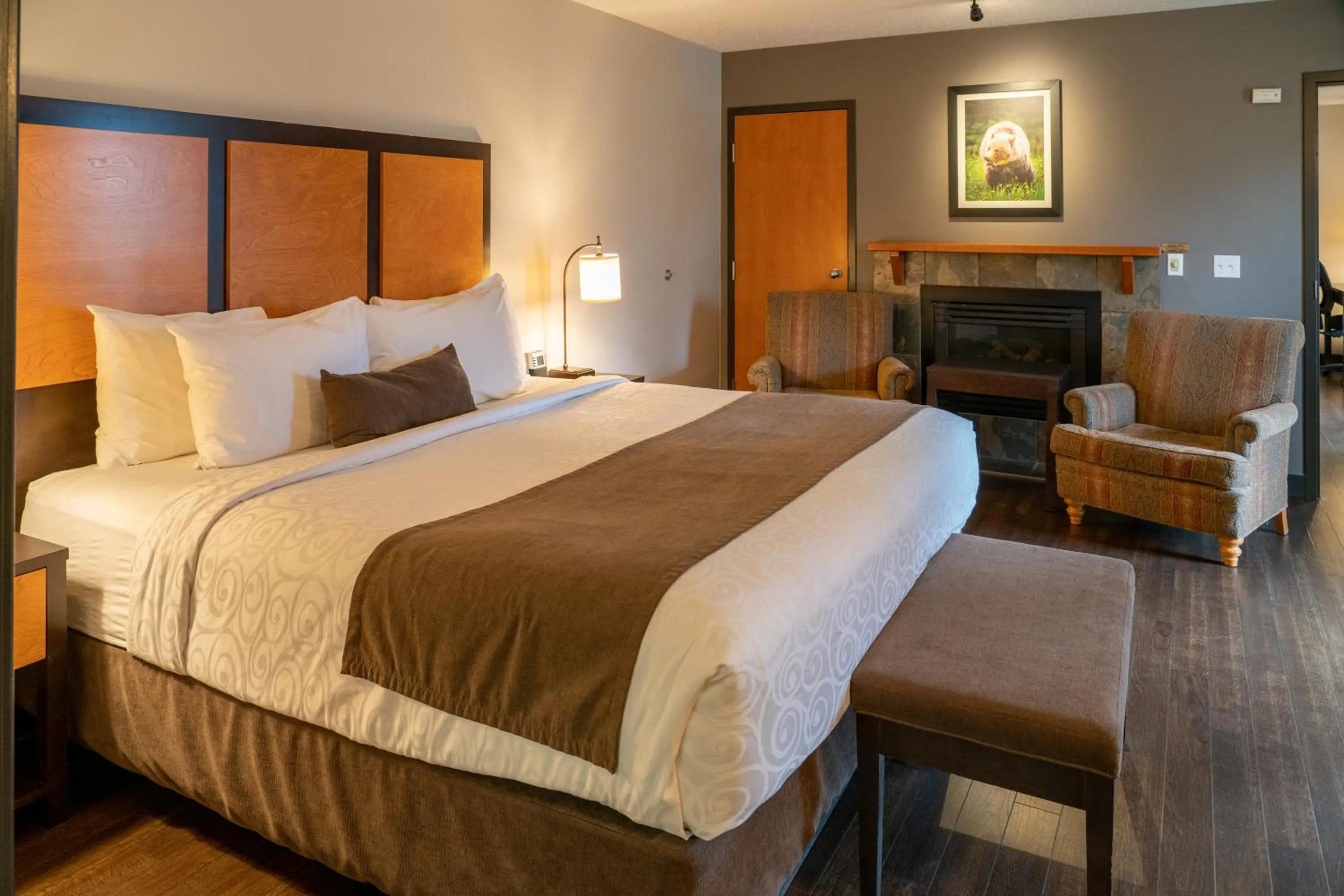 Bed in Pocaterra Inn & Waterslide