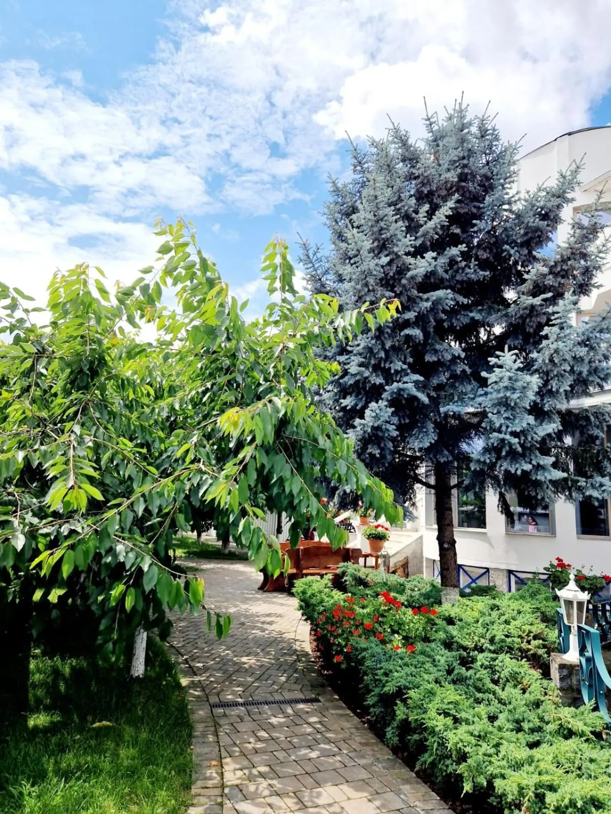 Garden in Atlantic Boutique
