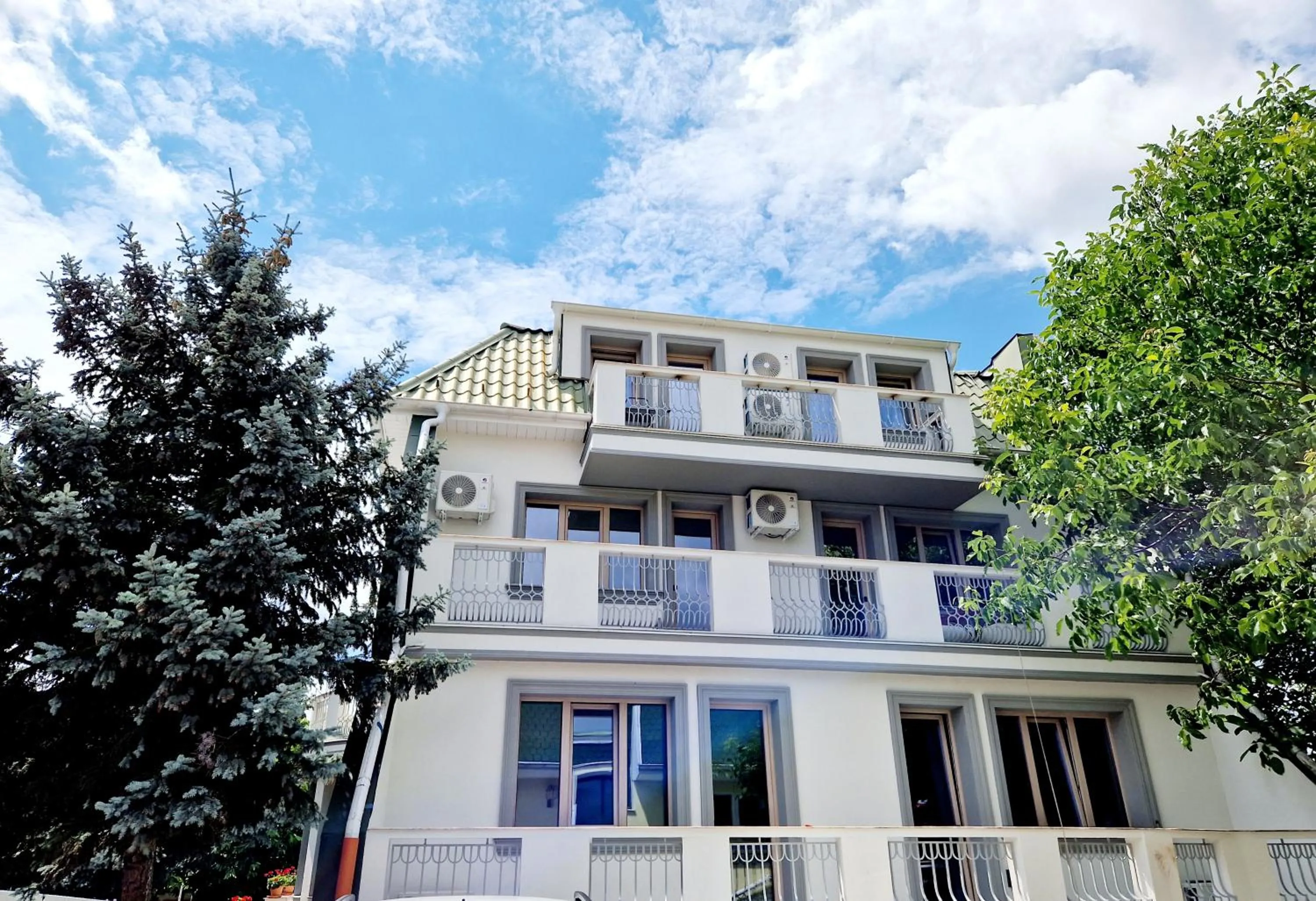 Property building in Atlantic Boutique