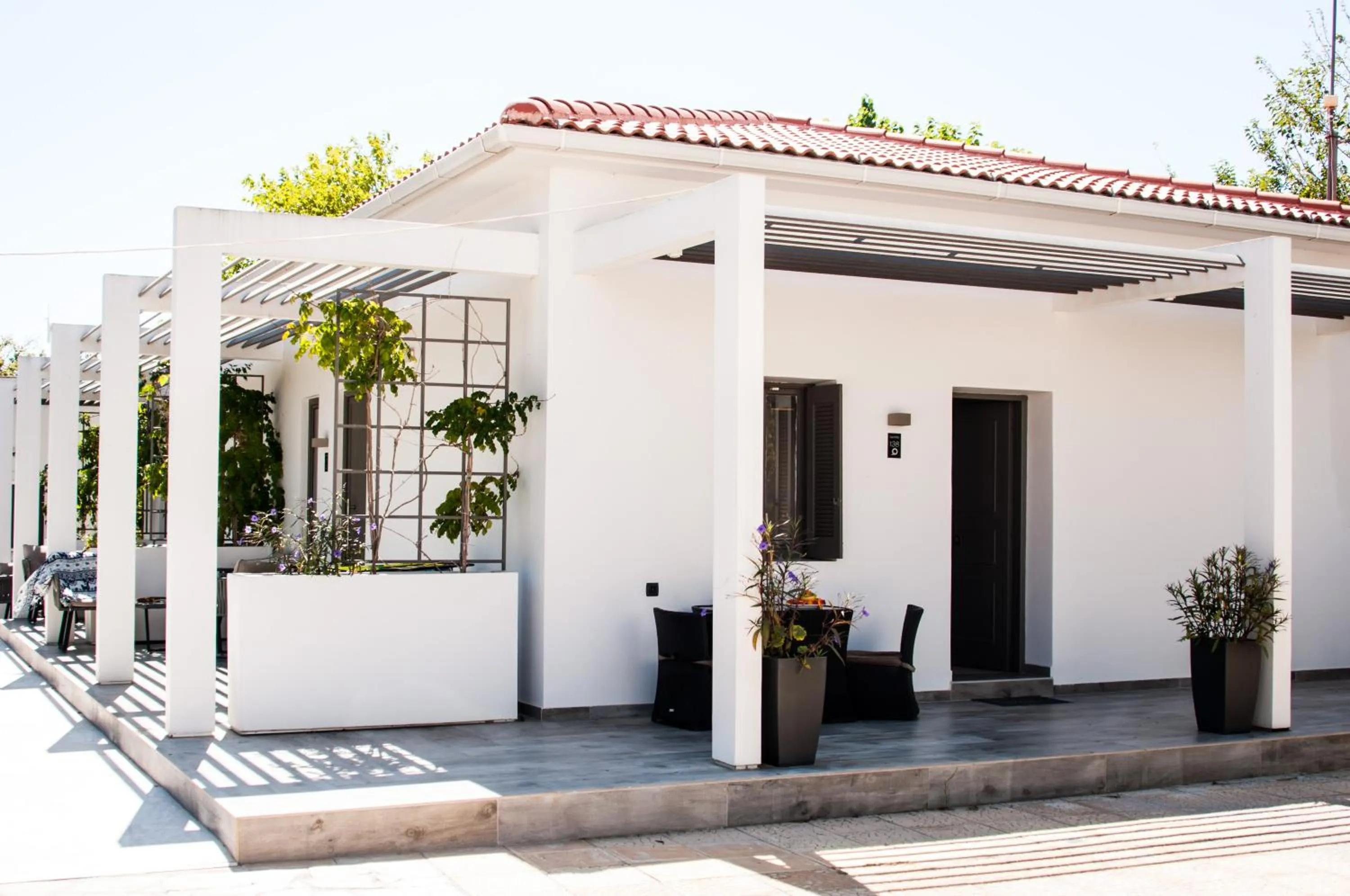 Facade/entrance in Sunny Garden Hotel