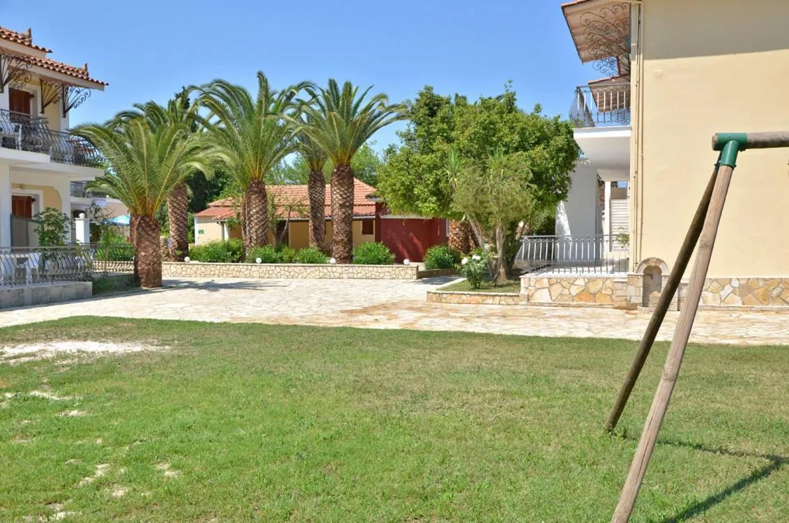 Garden in Sunny Garden Hotel