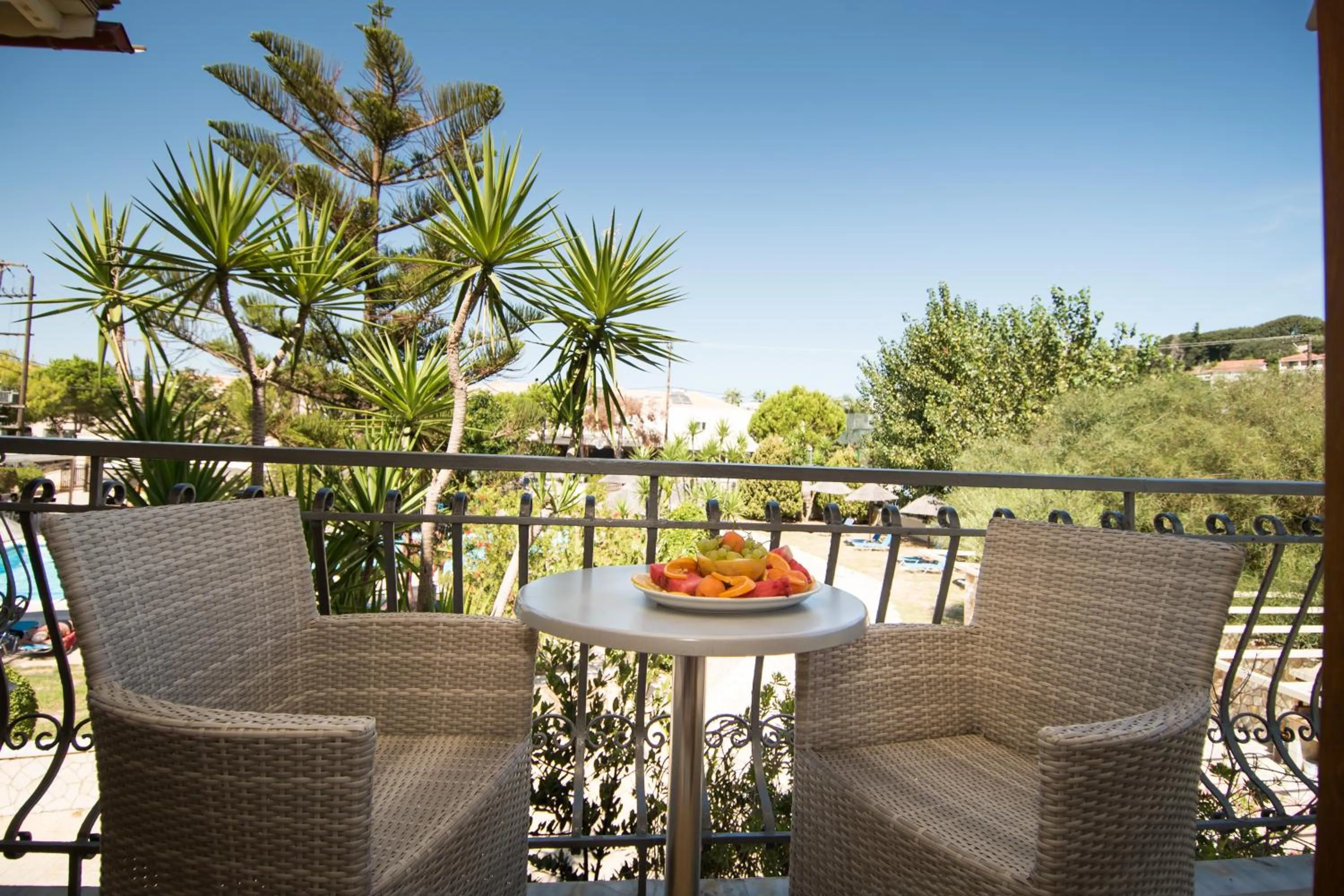 Summer in Sunny Garden Hotel