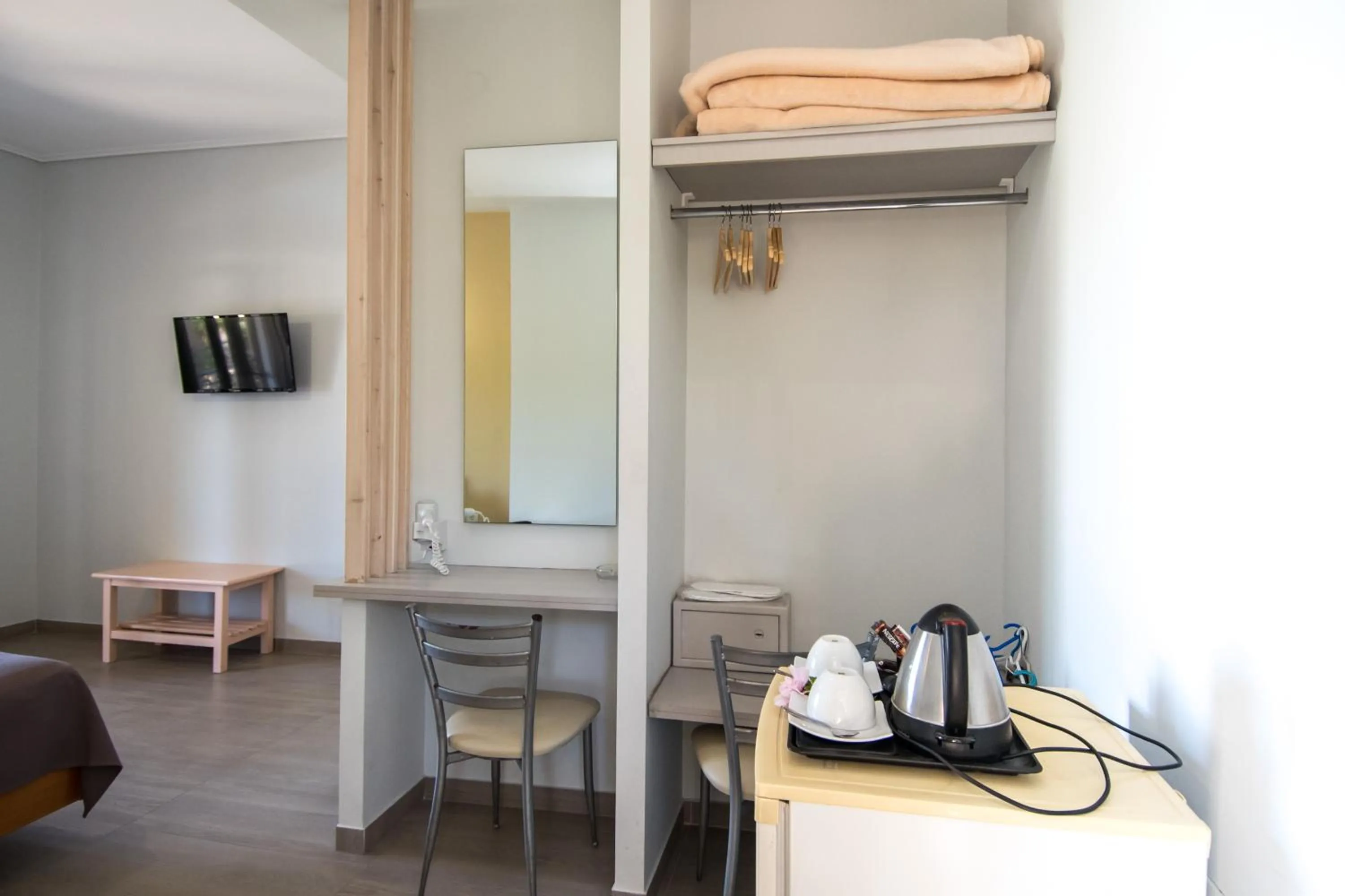 TV and multimedia in Sunny Garden Hotel