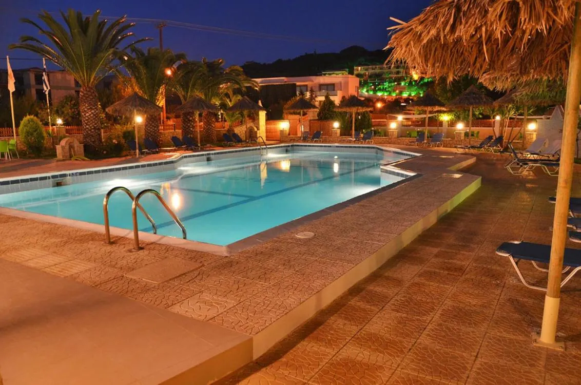 Swimming pool in Sunny Garden Hotel