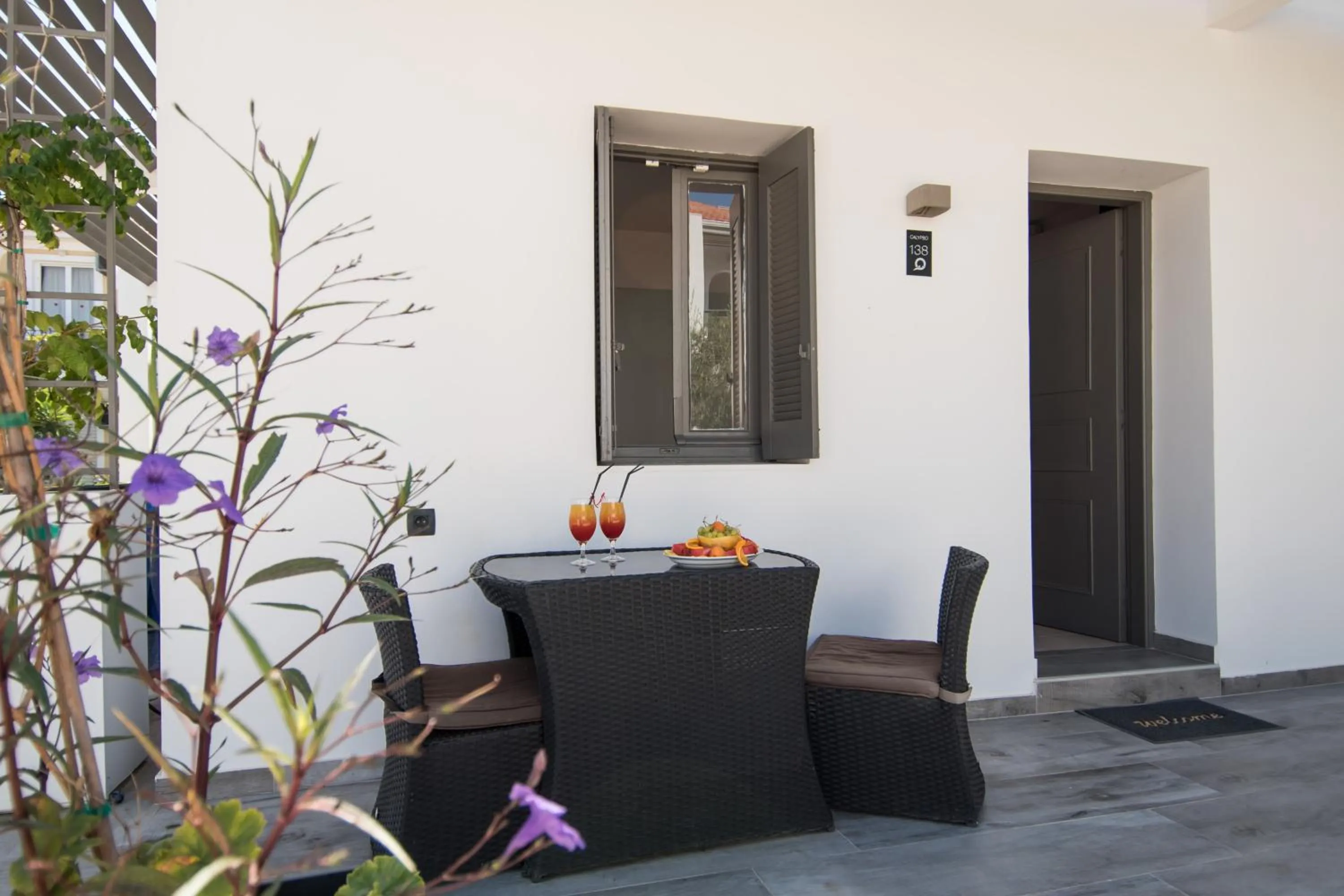 Patio in Sunny Garden Hotel