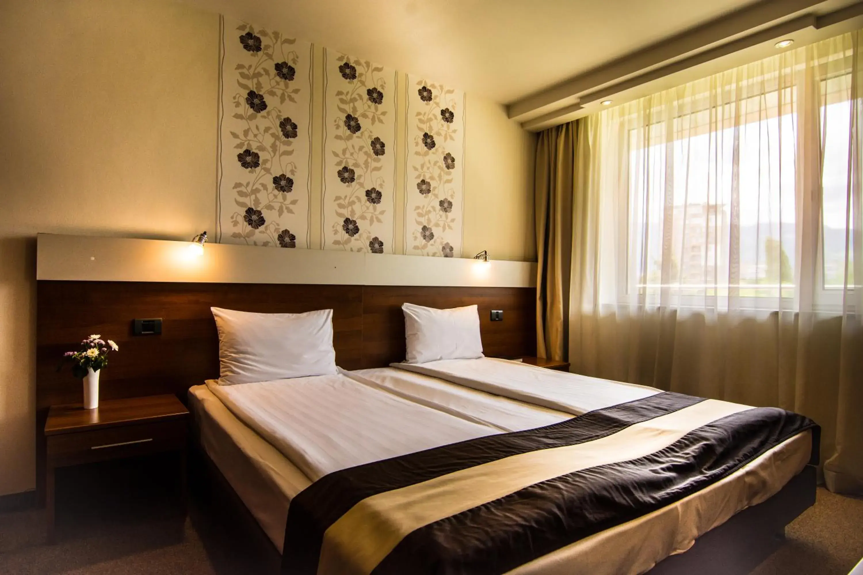 One-Bedroom Apartment with Kitchenette in Hotel Forum - Free Parking for cars One-Bedroom Apartment with Kitchenette in Hotel Forum - Free Parking for cars