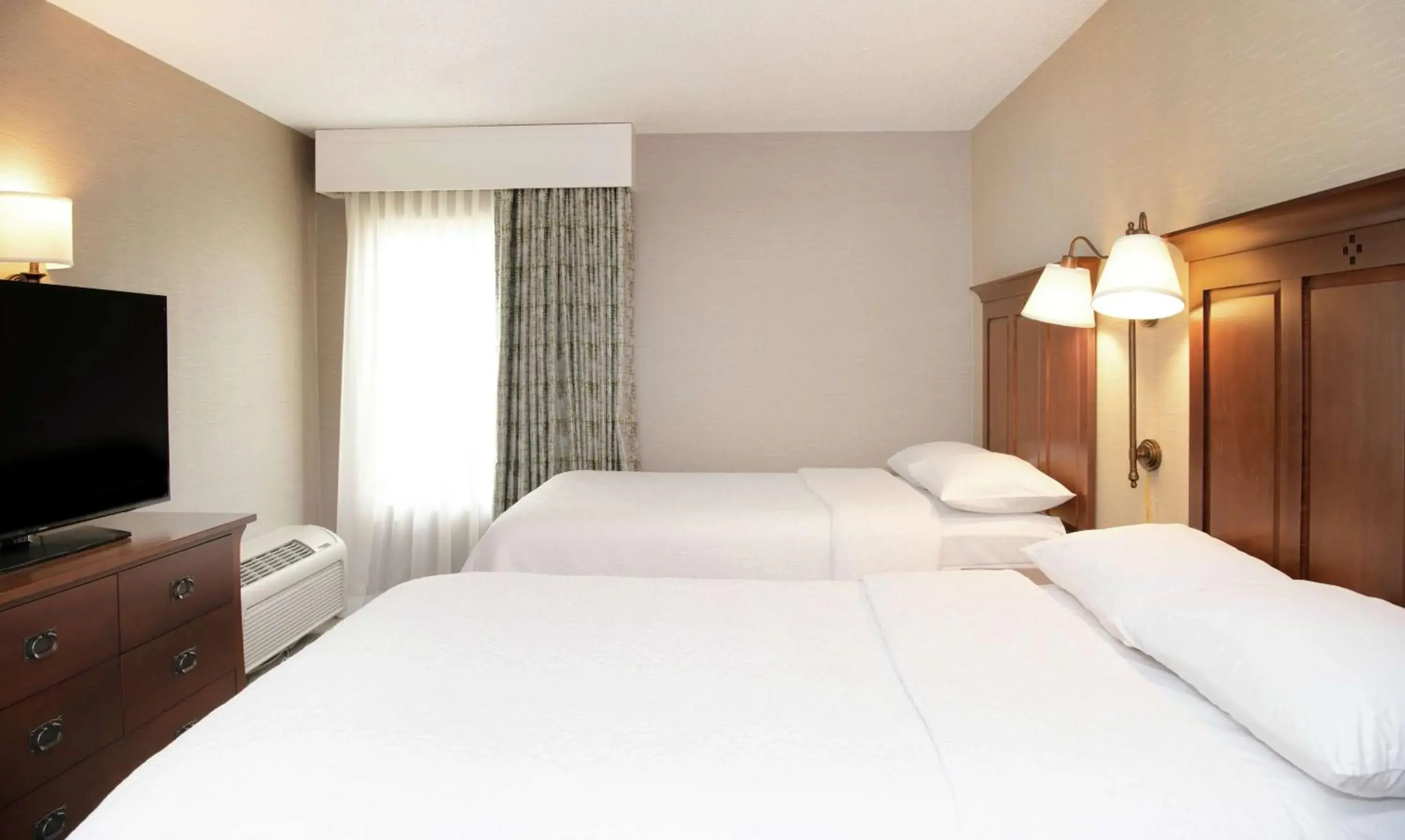 Double Room with Two Double Beds - Non-Smoking in Hampton Inn & Suites Rochester/Victor Double Room with Two Double Beds - Non-Smoking in Hampton Inn & Suites Rochester/Victor