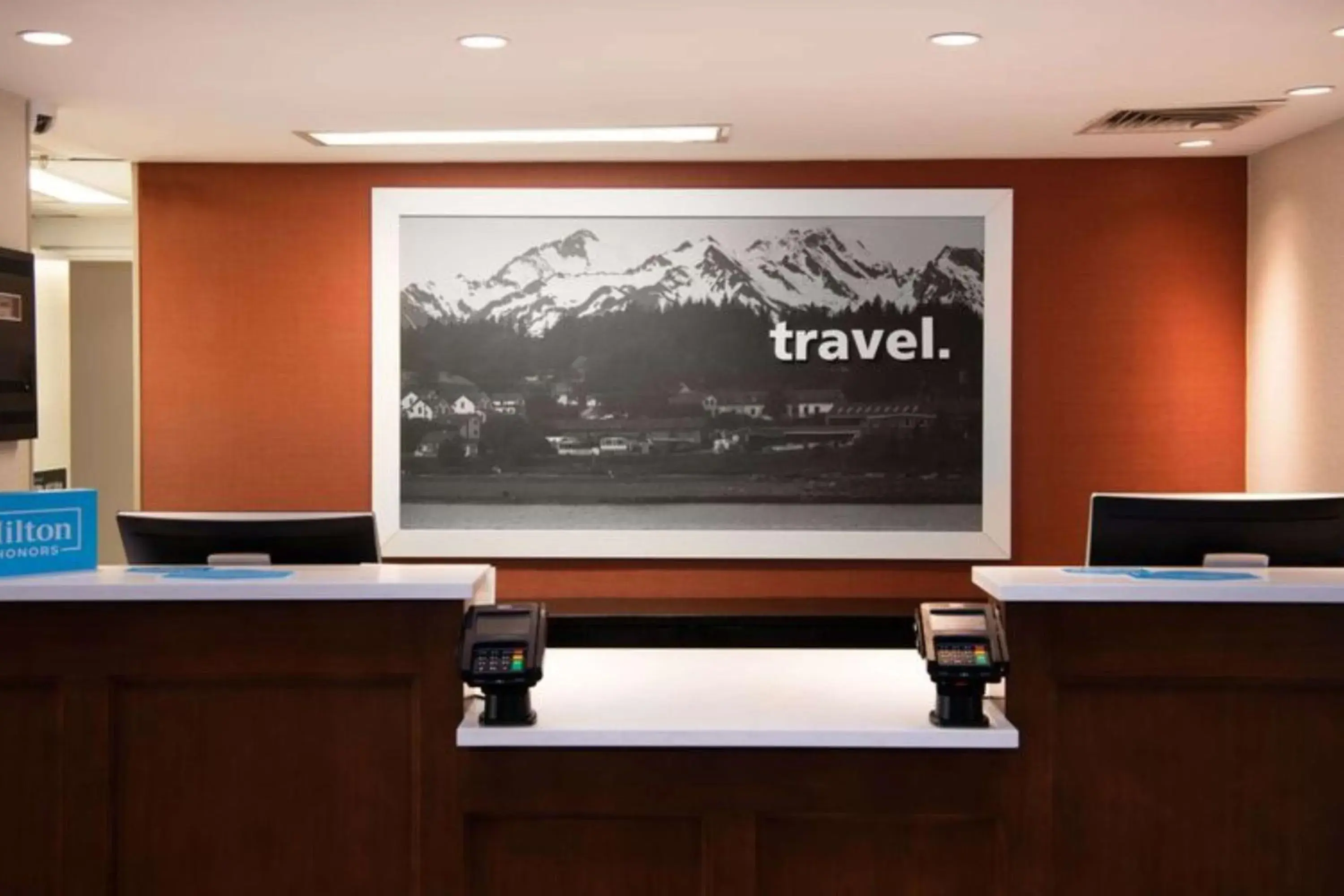 Lobby or reception in Hampton Inn & Suites Rochester/Victor Lobby or reception in Hampton Inn & Suites Rochester/Victor