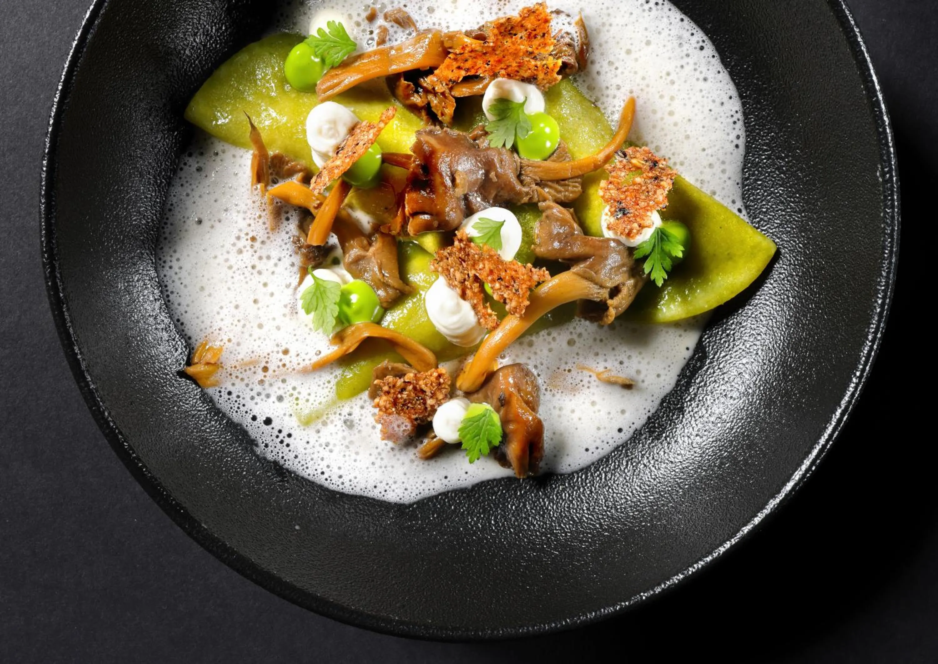 Restaurant/places to eat in Hotel Weiher Green Lake