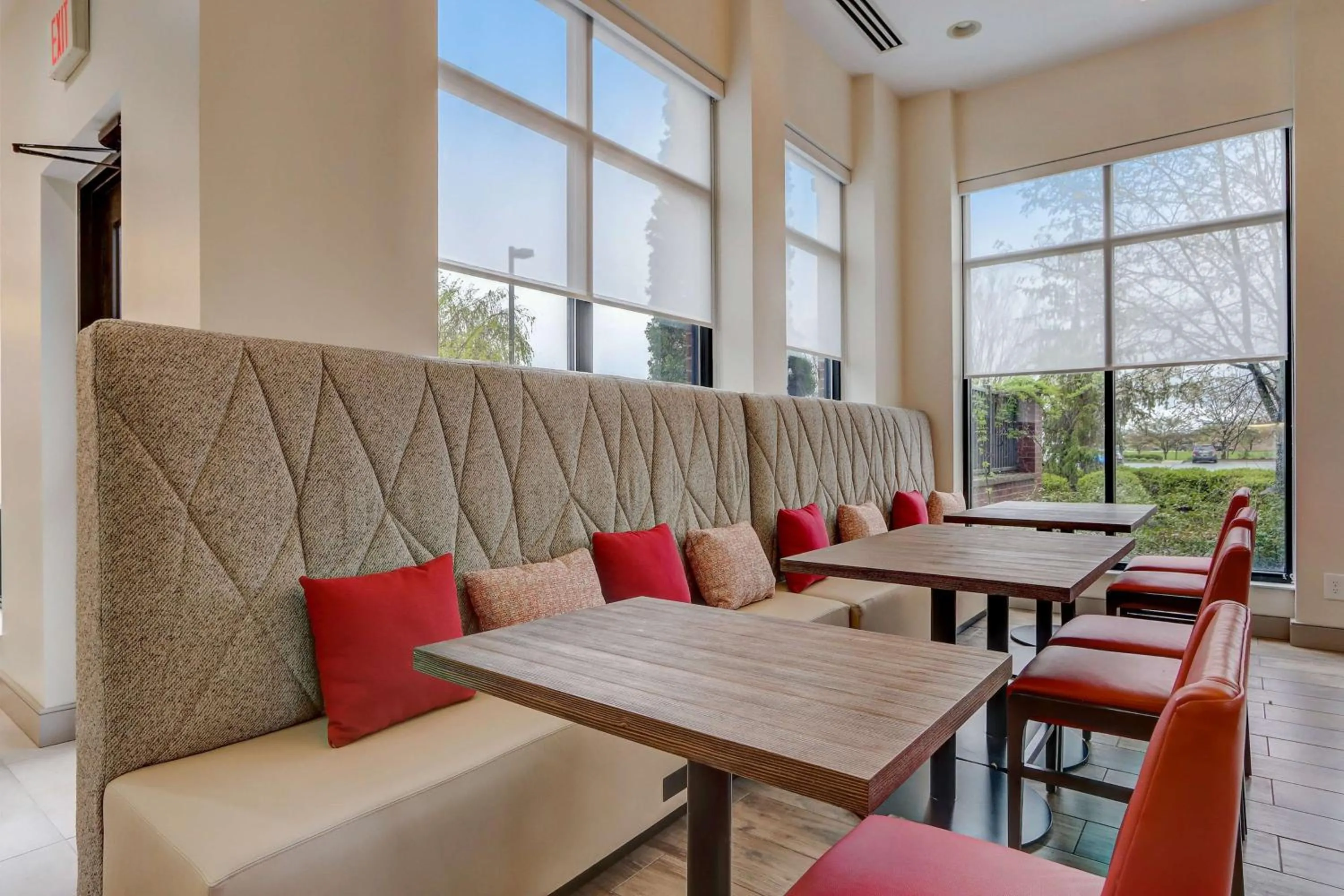 Restaurant/places to eat in Hilton Garden Inn Indianapolis Northwest