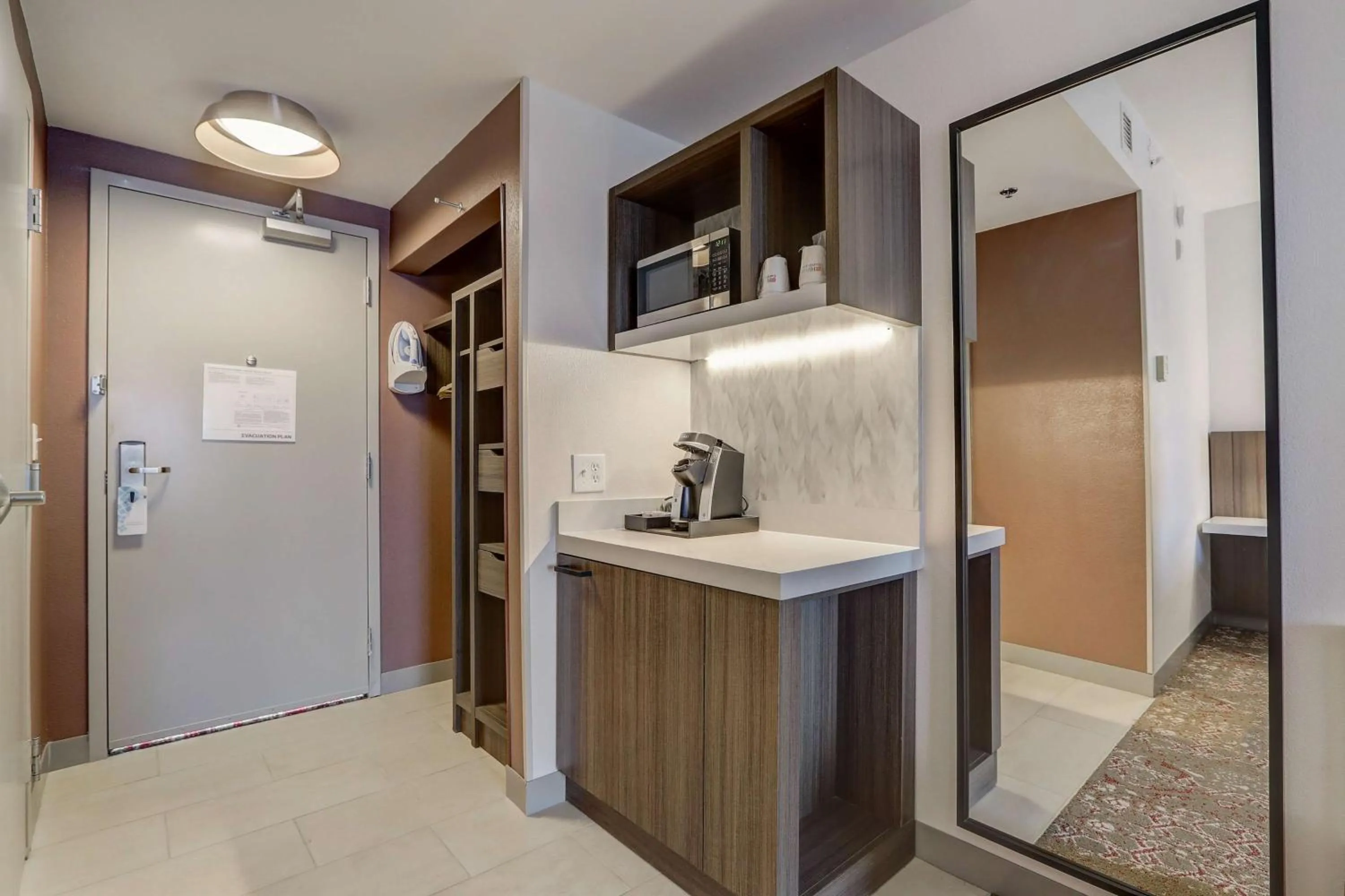 Photo of the whole room in Hilton Garden Inn Indianapolis Northwest