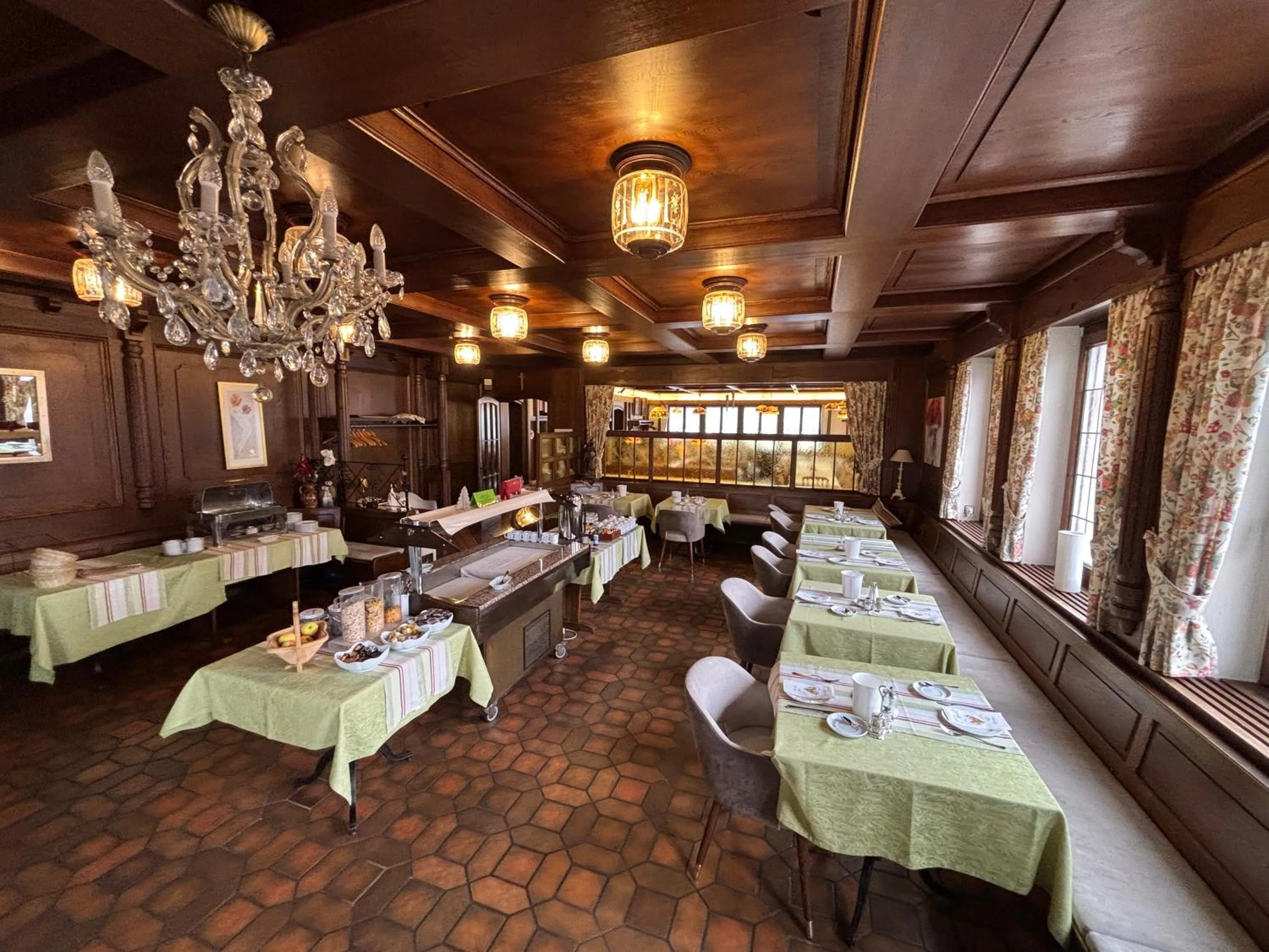 Breakfast in Hotel Krone Neuenburg