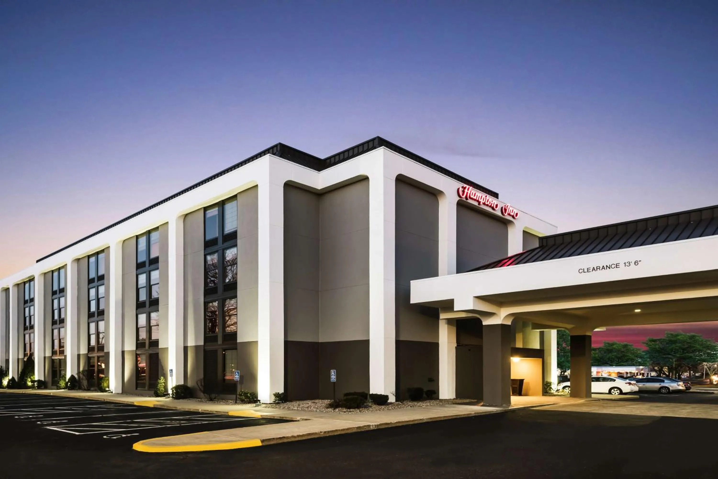 Property building in Hampton Inn West Springfield