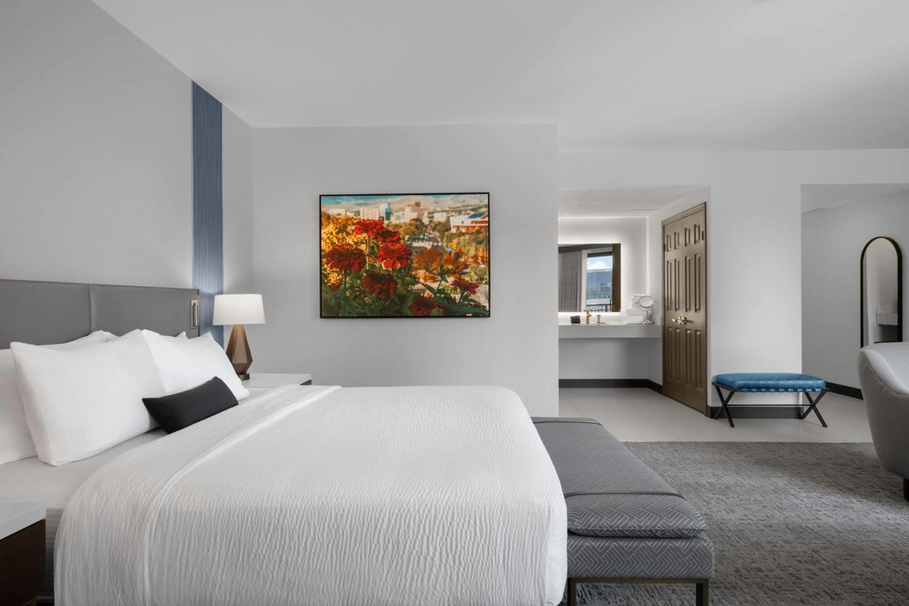 Bedroom, Bed in Hotel 43 Boise