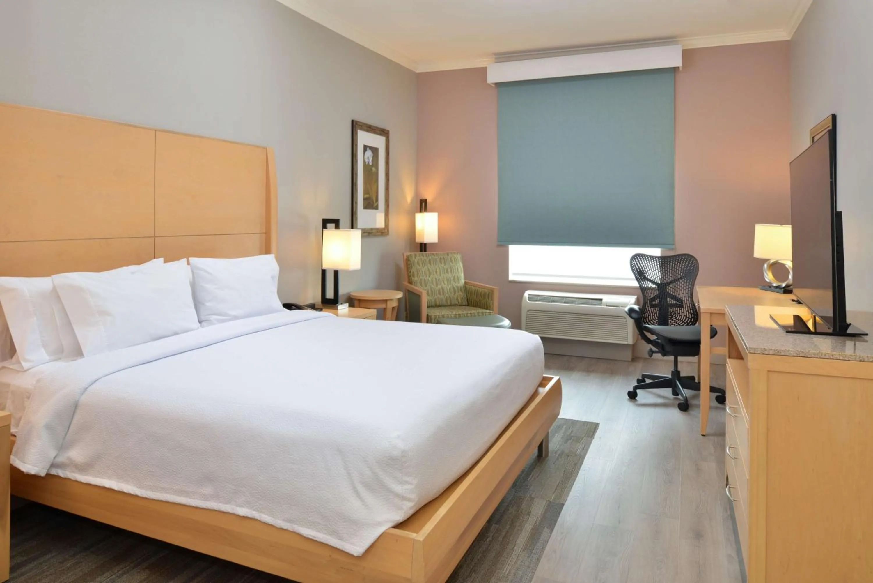 Bed in Hilton Garden Inn Denton