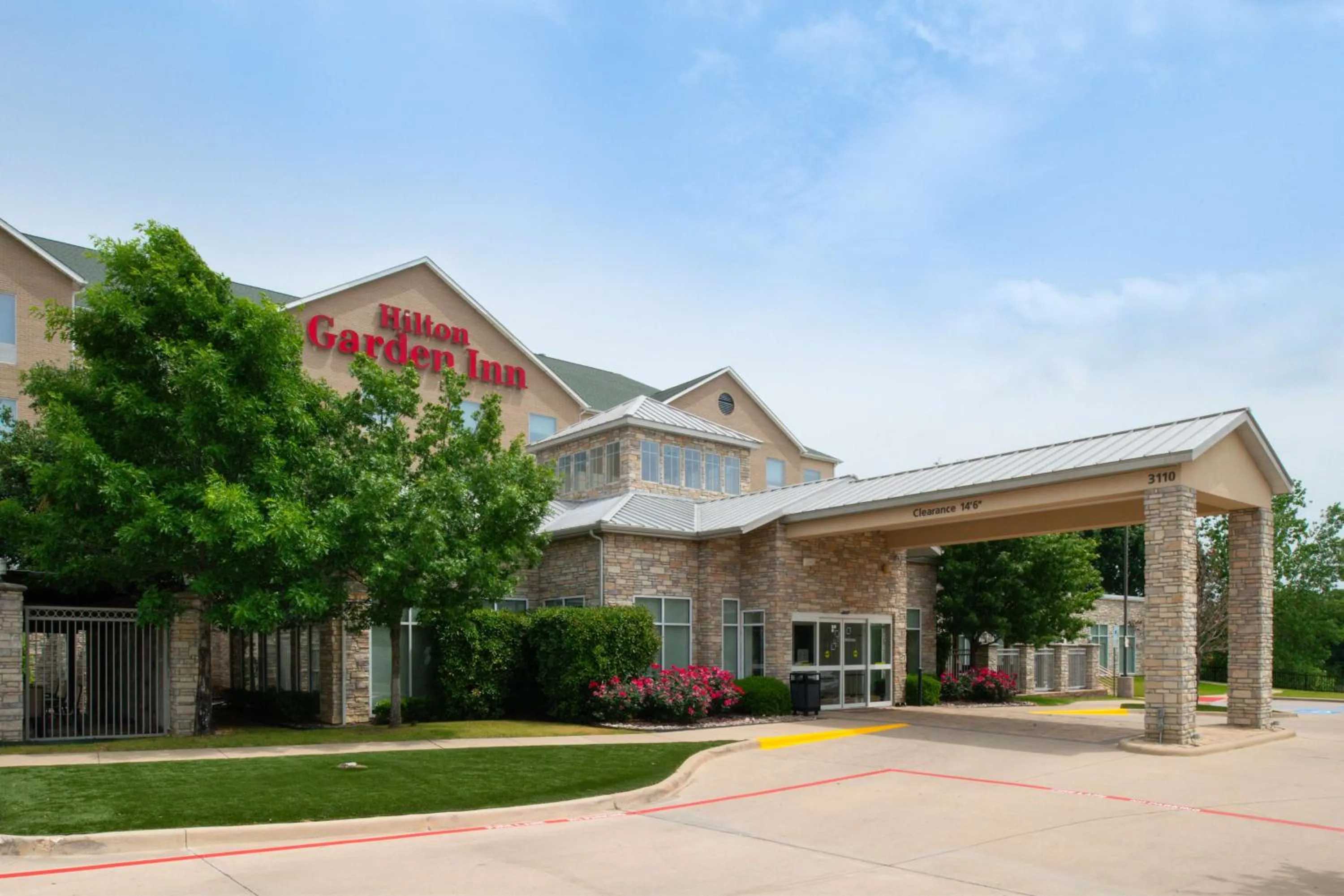 Property building in Hilton Garden Inn Denton