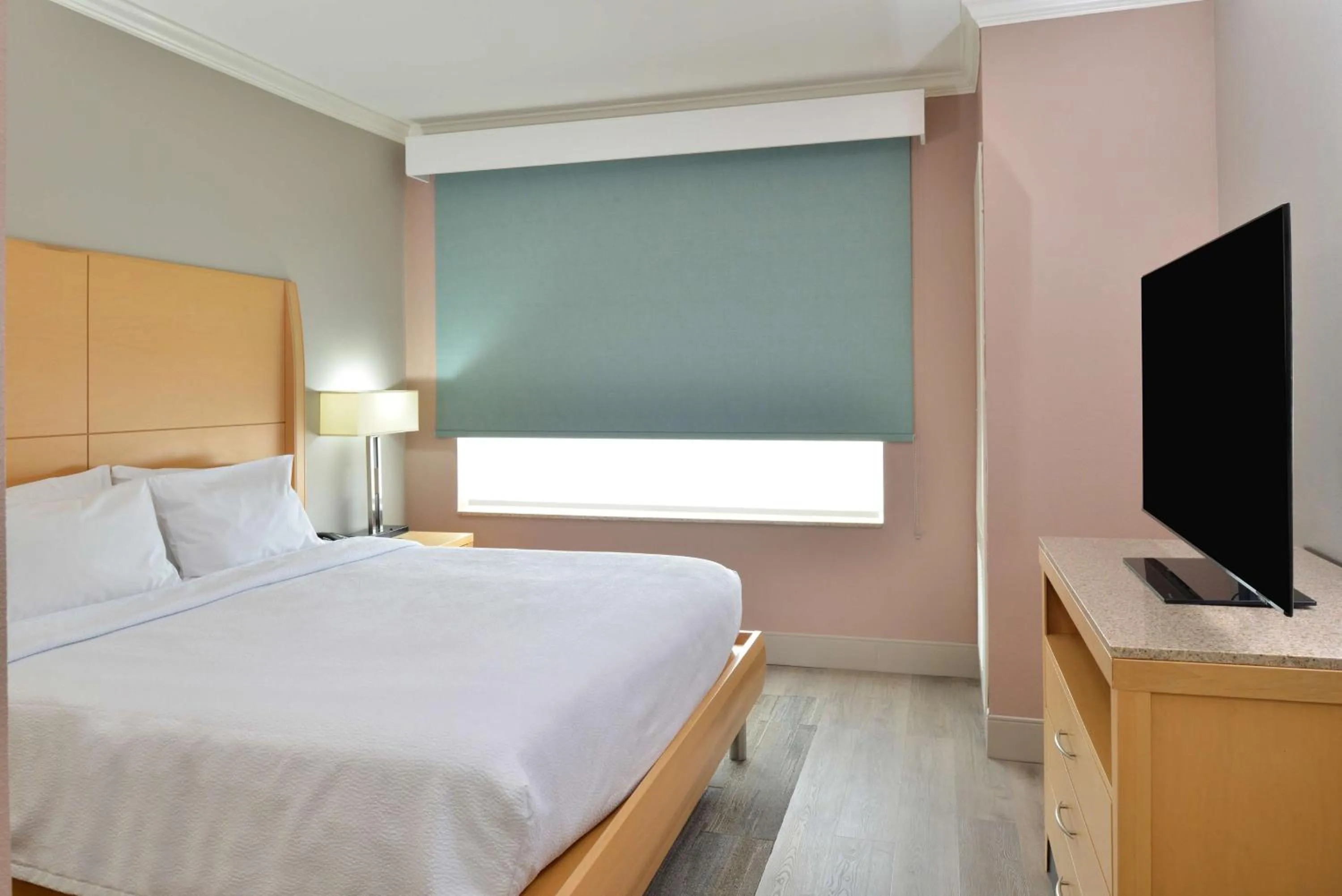 Bed in Hilton Garden Inn Denton