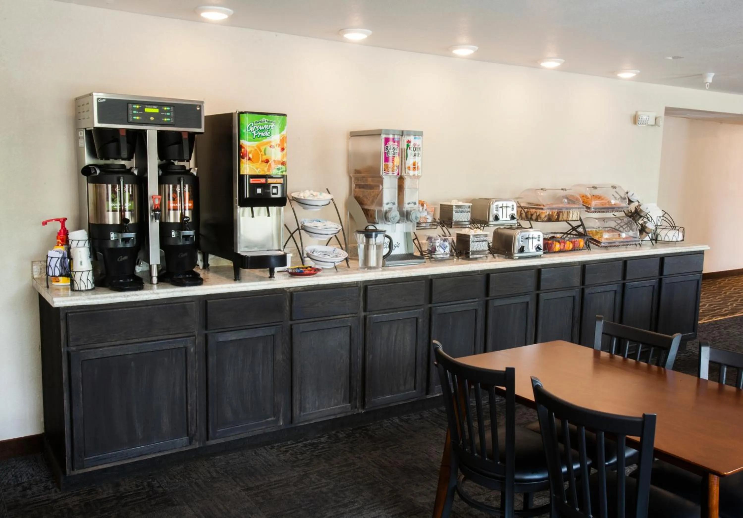 Breakfast in Baymont by Wyndham Keystone Near Mt. Rushmore