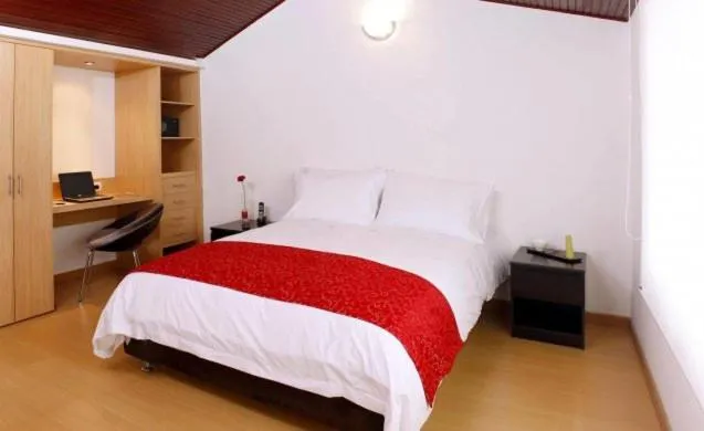 Deluxe King Room in Hotel TuKasa Inn