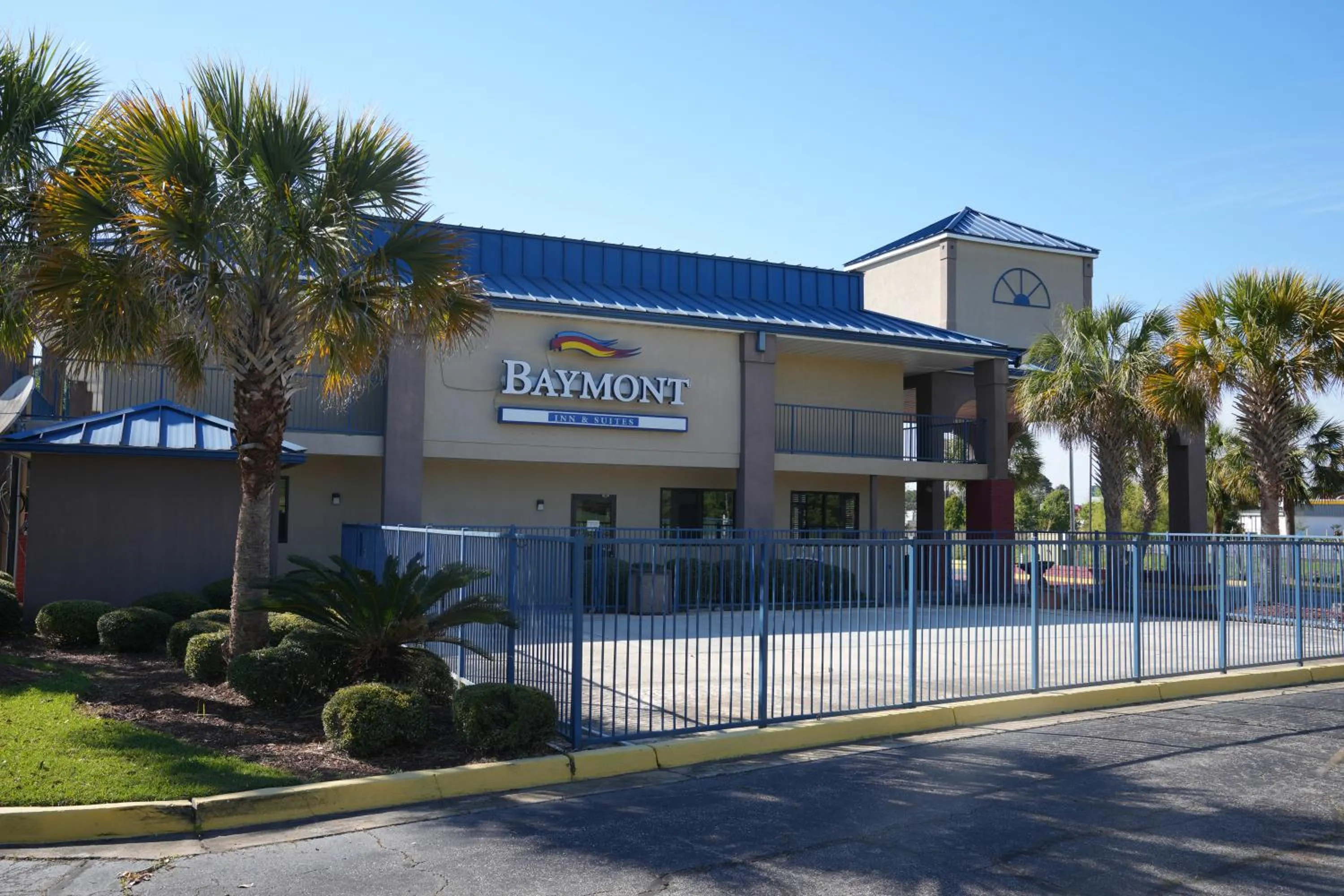 Property building in Baymont by Wyndham Manning